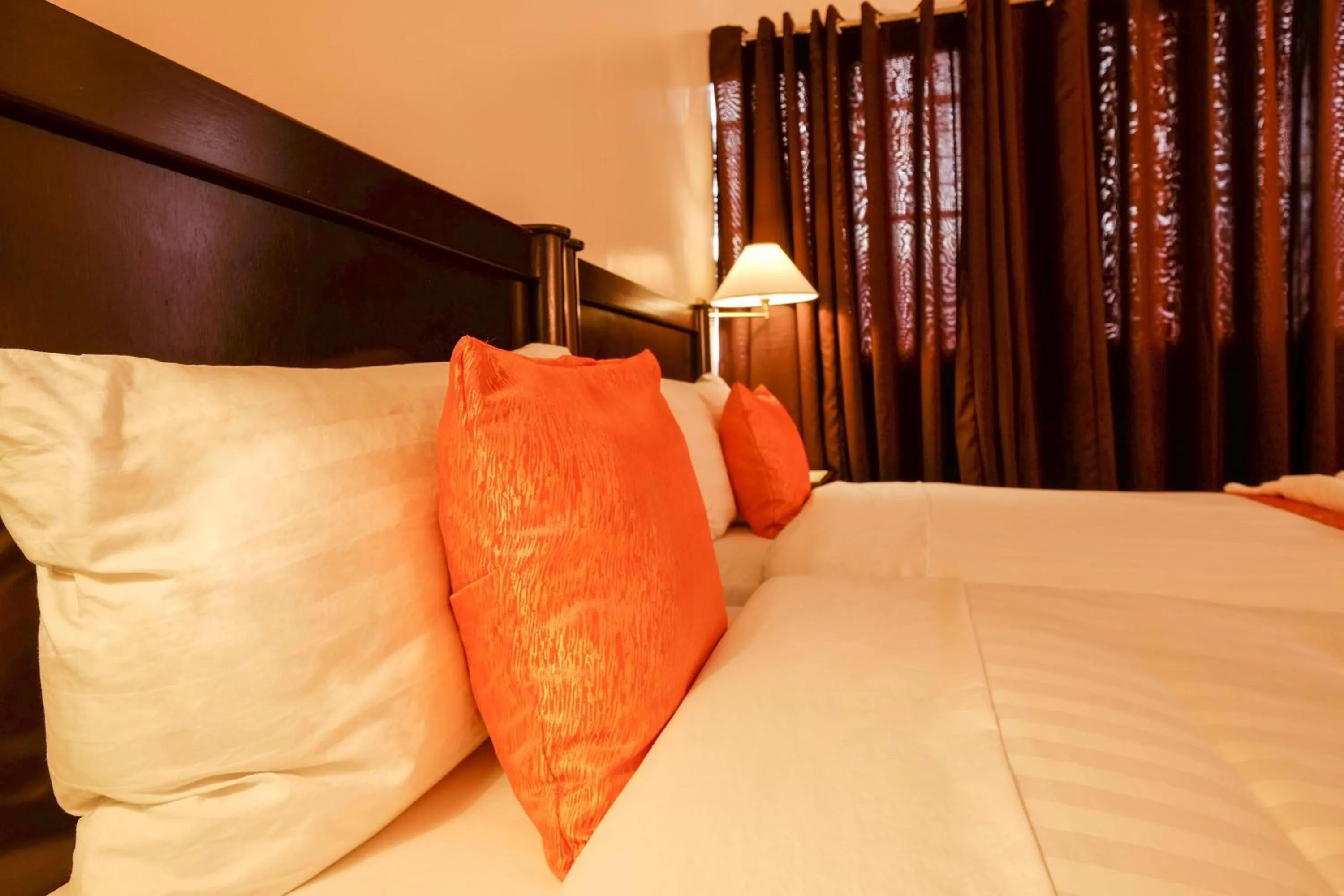 Bed in Harbor Town Hotel