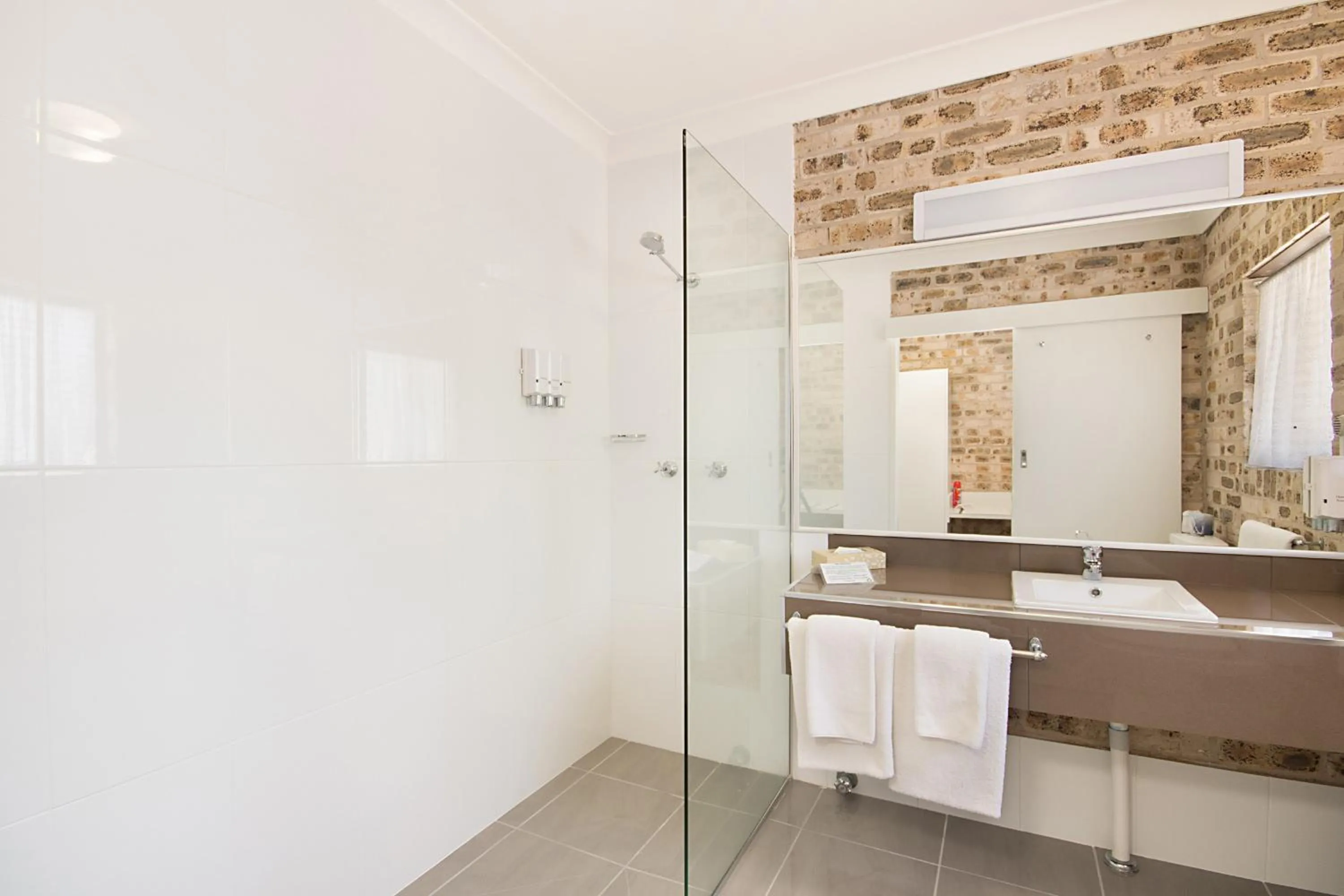 Shower in Sir Francis Drake