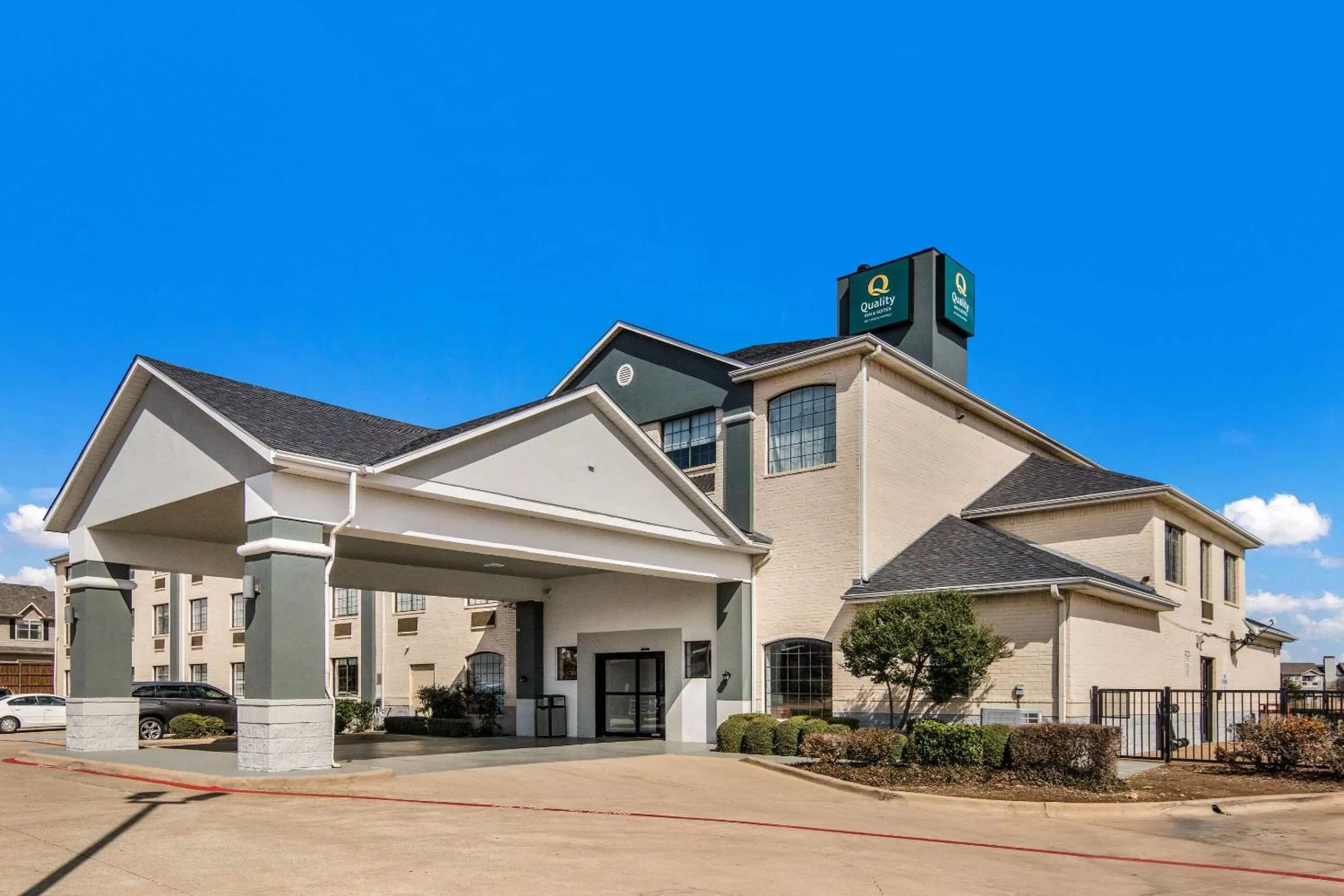 Quality Inn & Suites Fort Worth - Fossil Creek