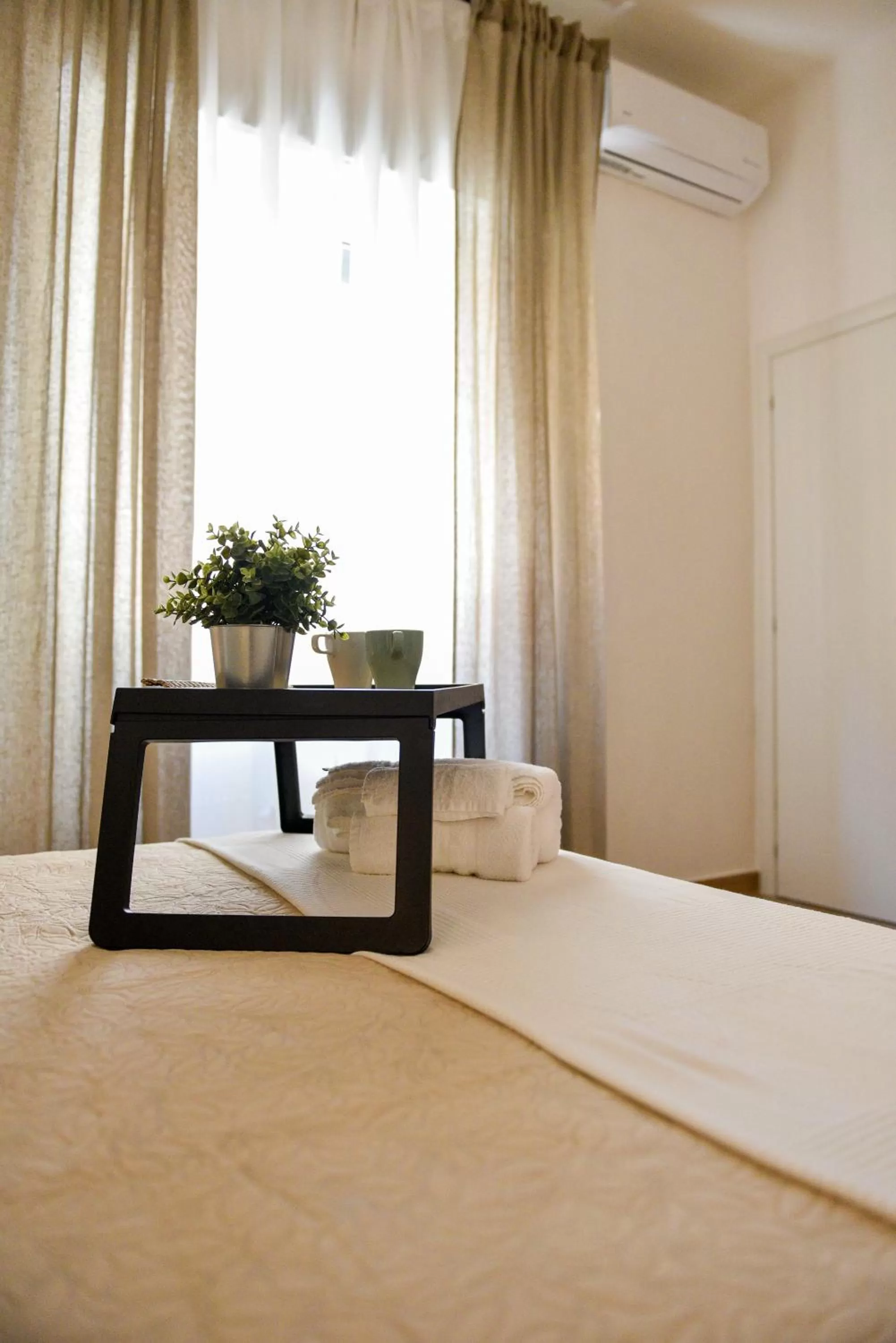 View (from property/room), Bed in B&B Portafortuna Lucky charm