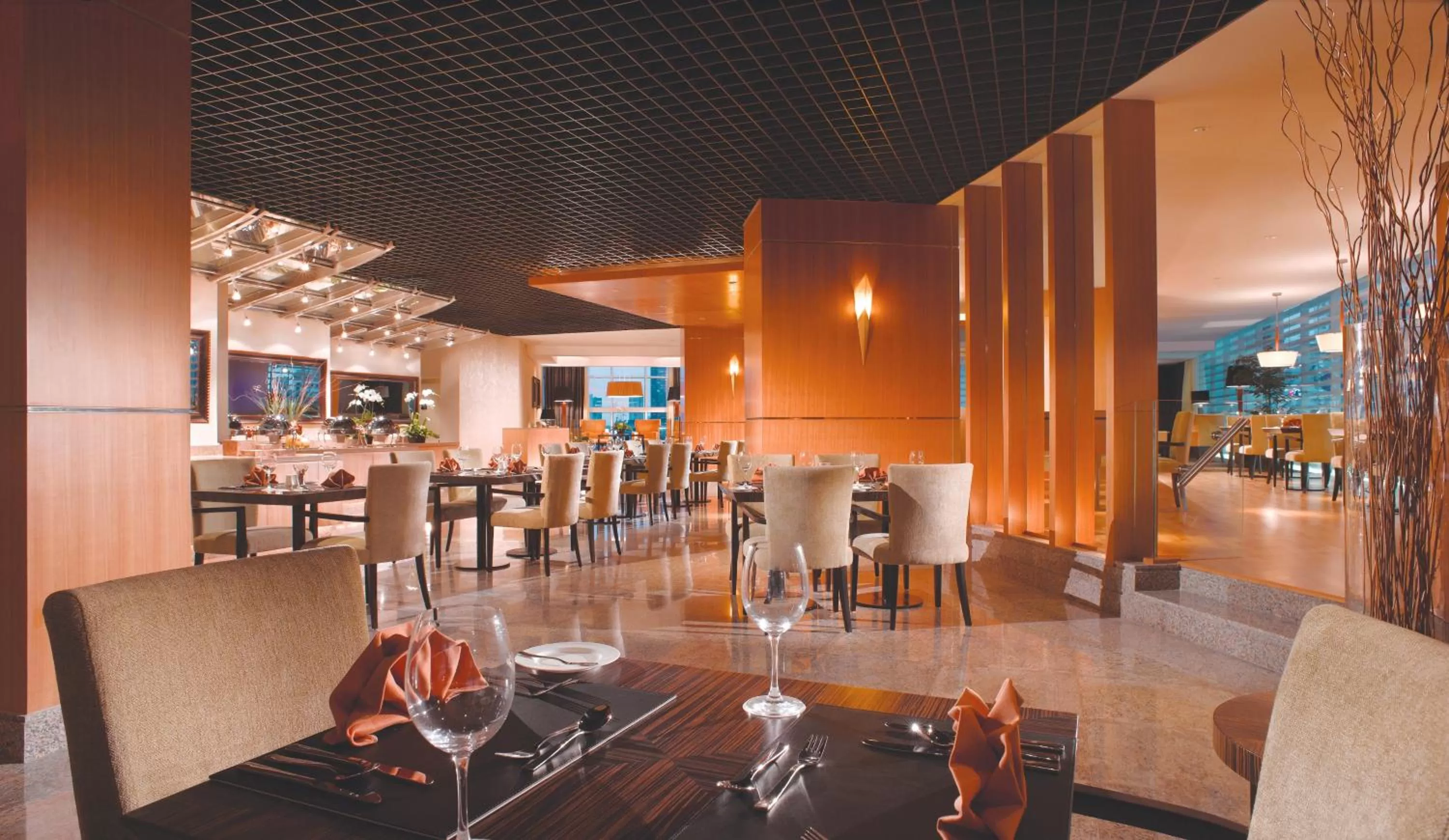 Restaurant/places to eat in Oakwood Premier Cozmo Jakarta