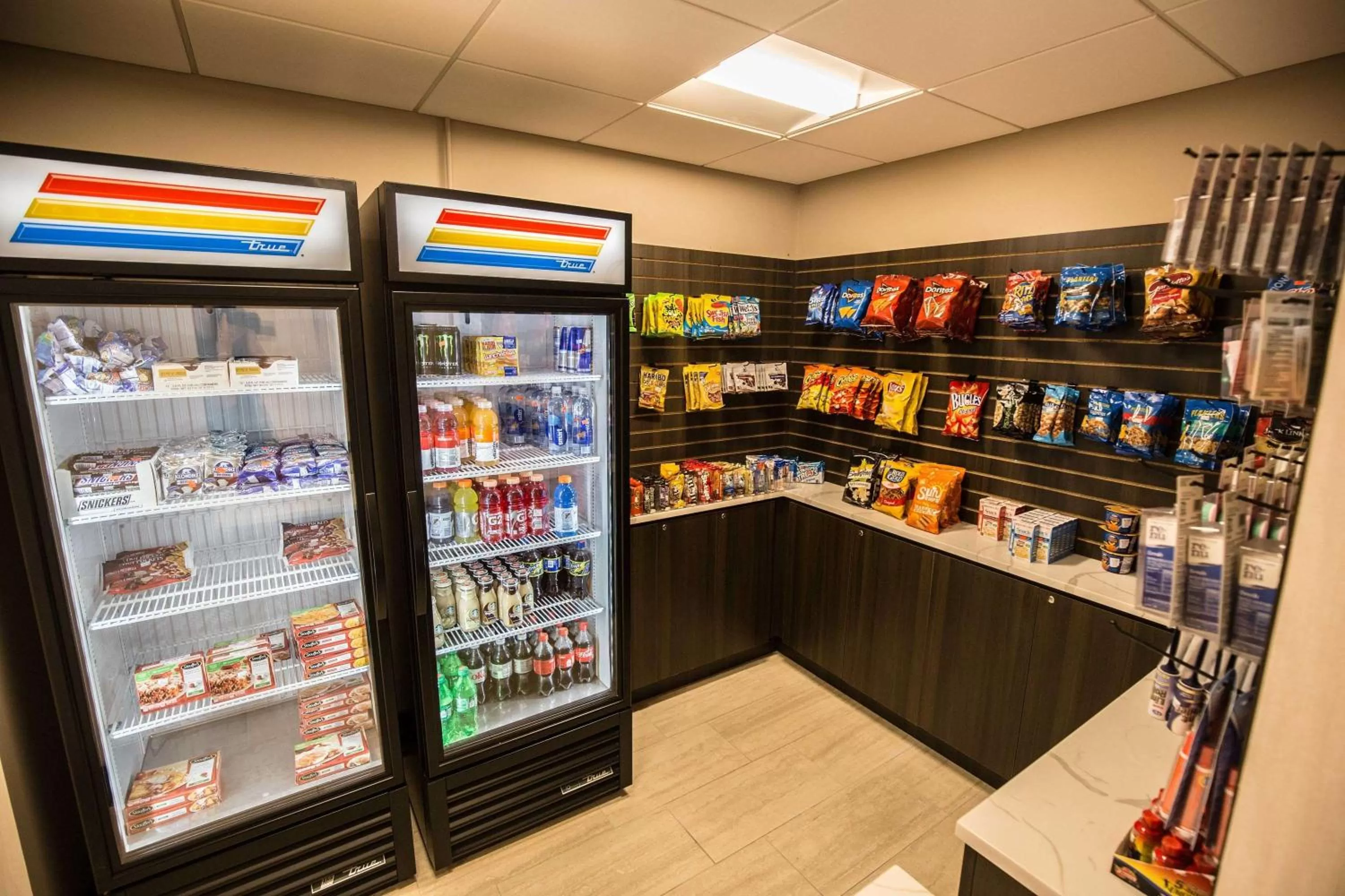 Restaurant/places to eat in Wyndham Chicago O'Hare