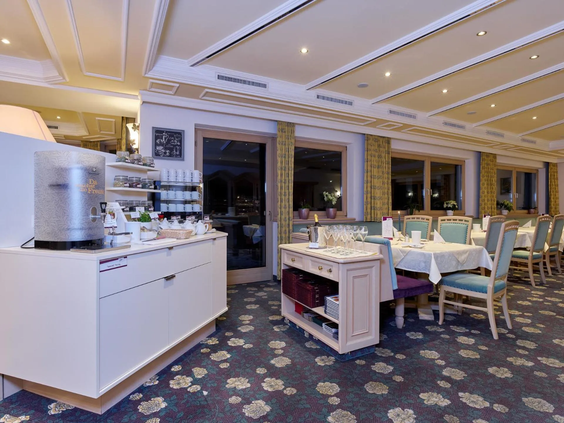 Breakfast in Hotel Erhart Sölden