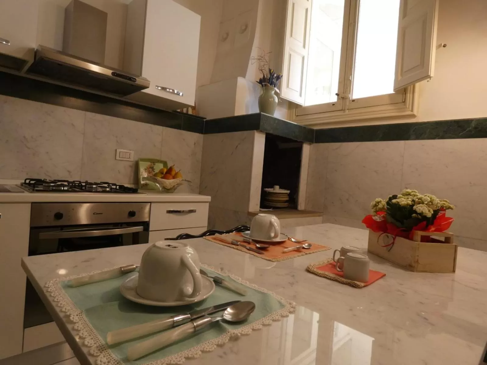 Kitchen/Kitchenette in B&b RARO' LIBERTY