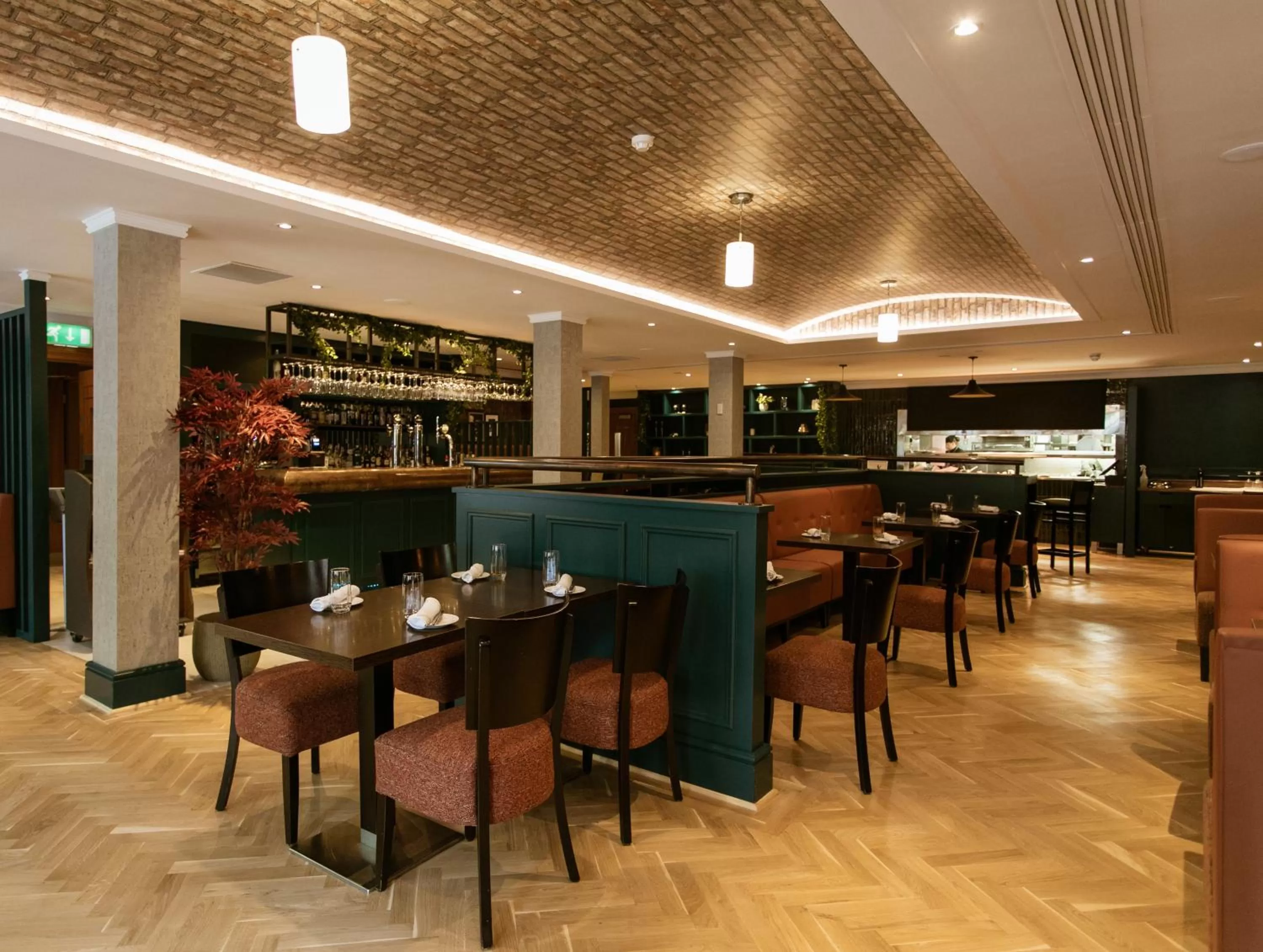 Restaurant/places to eat in The Malone Hotel