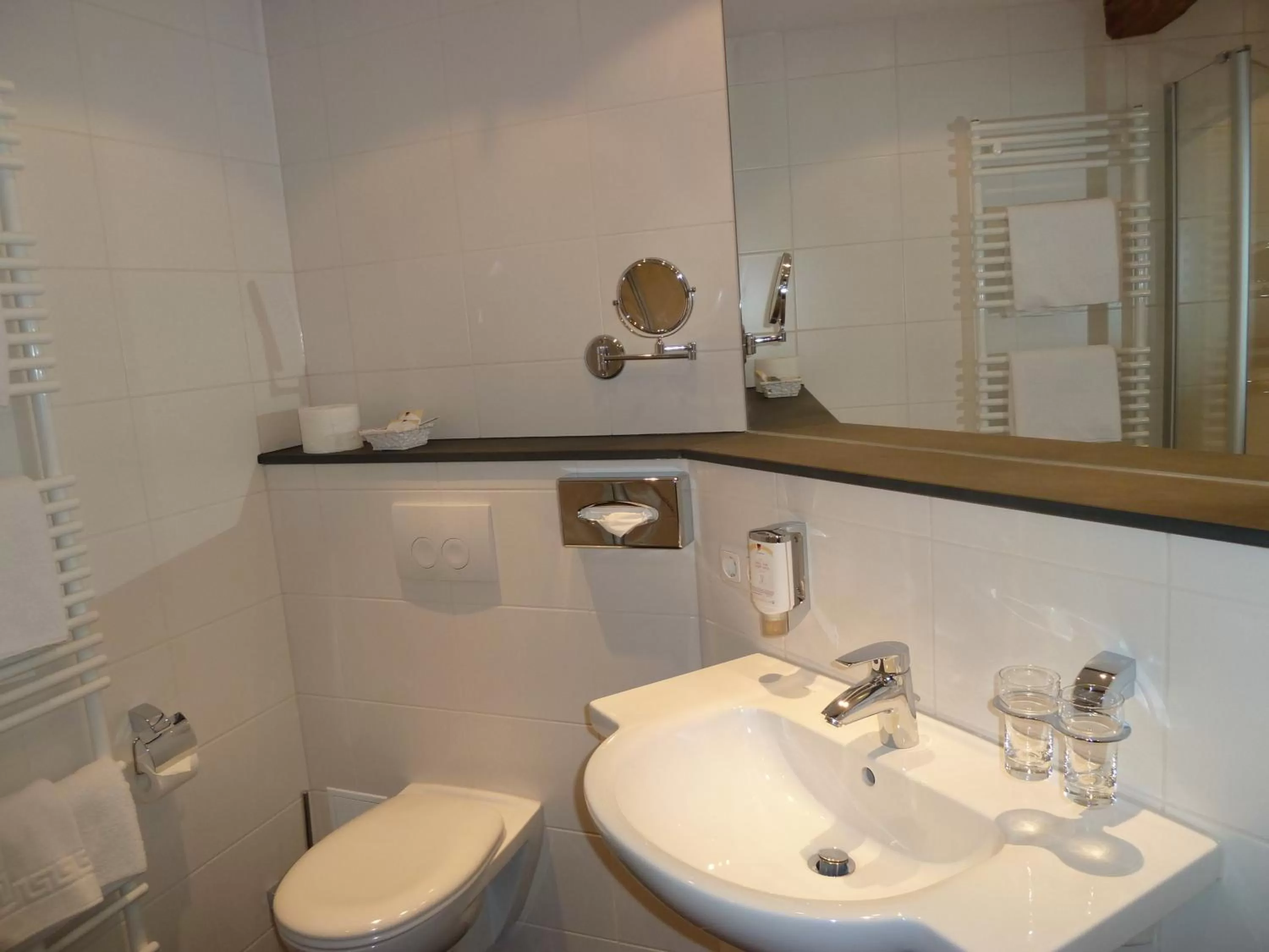 Bathroom in Hotel Frauensteiner Hof