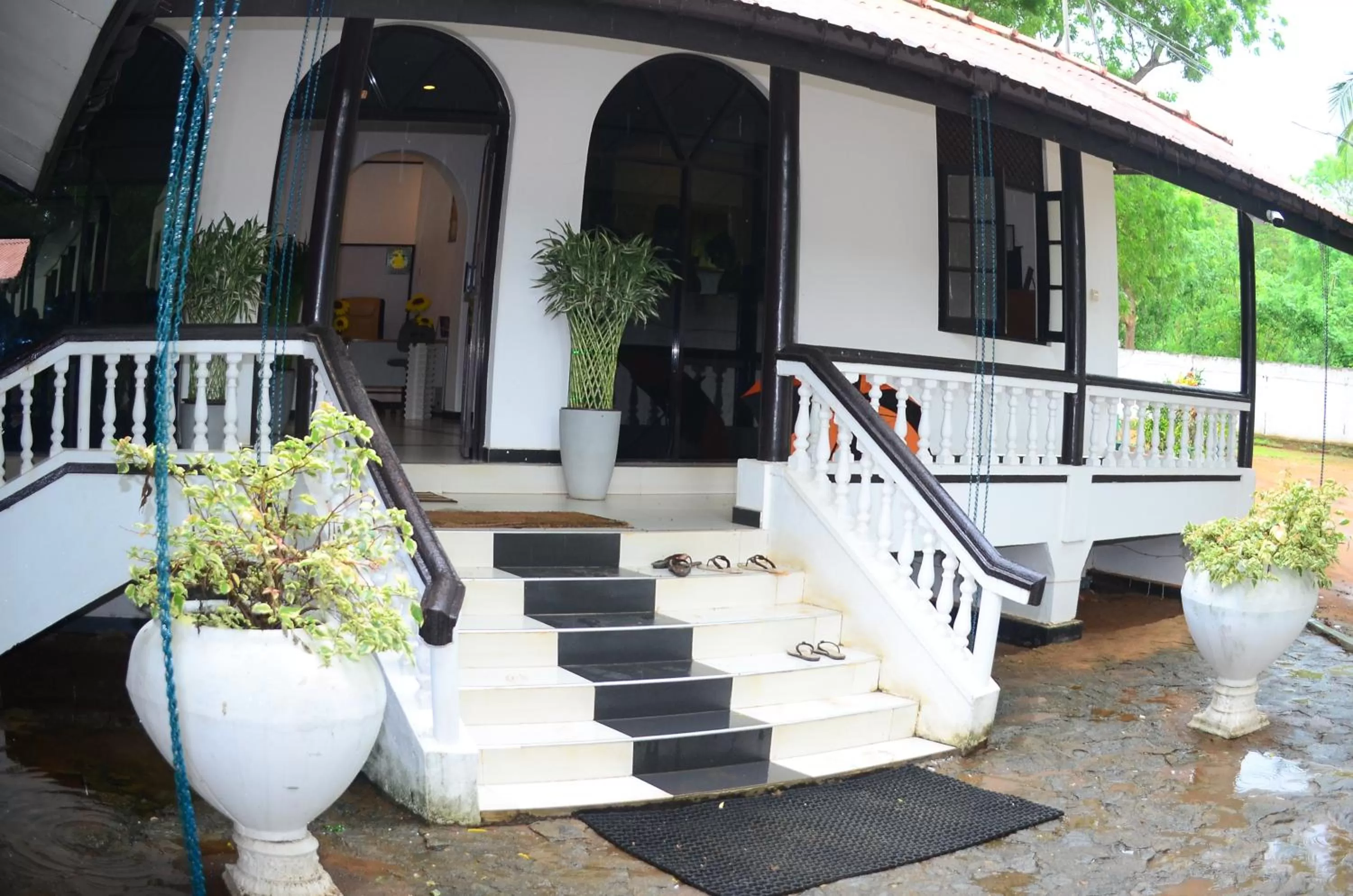 Property building in Jayasinghe Holiday Resort