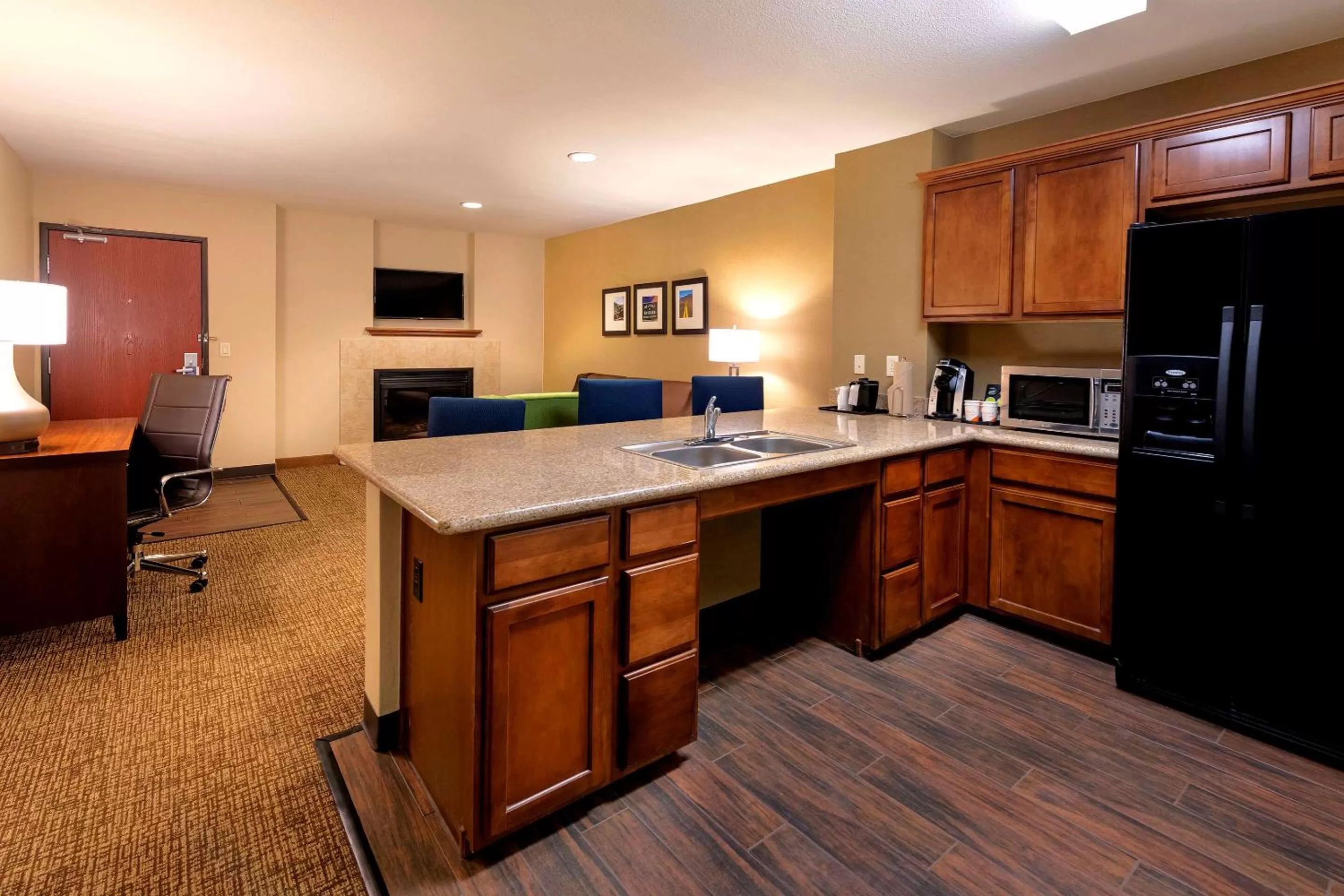Photo of the whole room in Comfort Suites Goodyear-West Phoenix