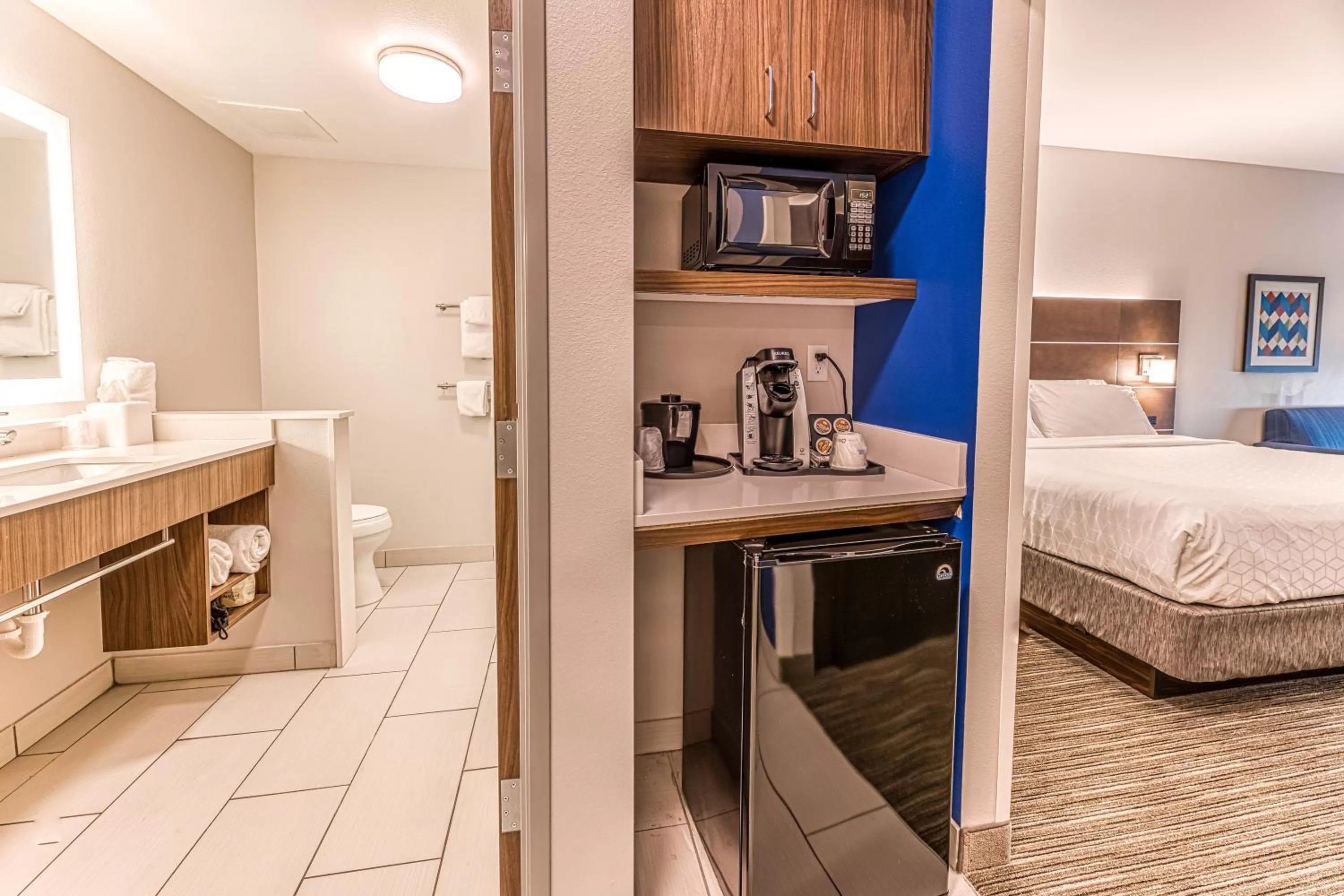 Photo of the whole room in Holiday Inn Express & Suites - Rantoul by IHG