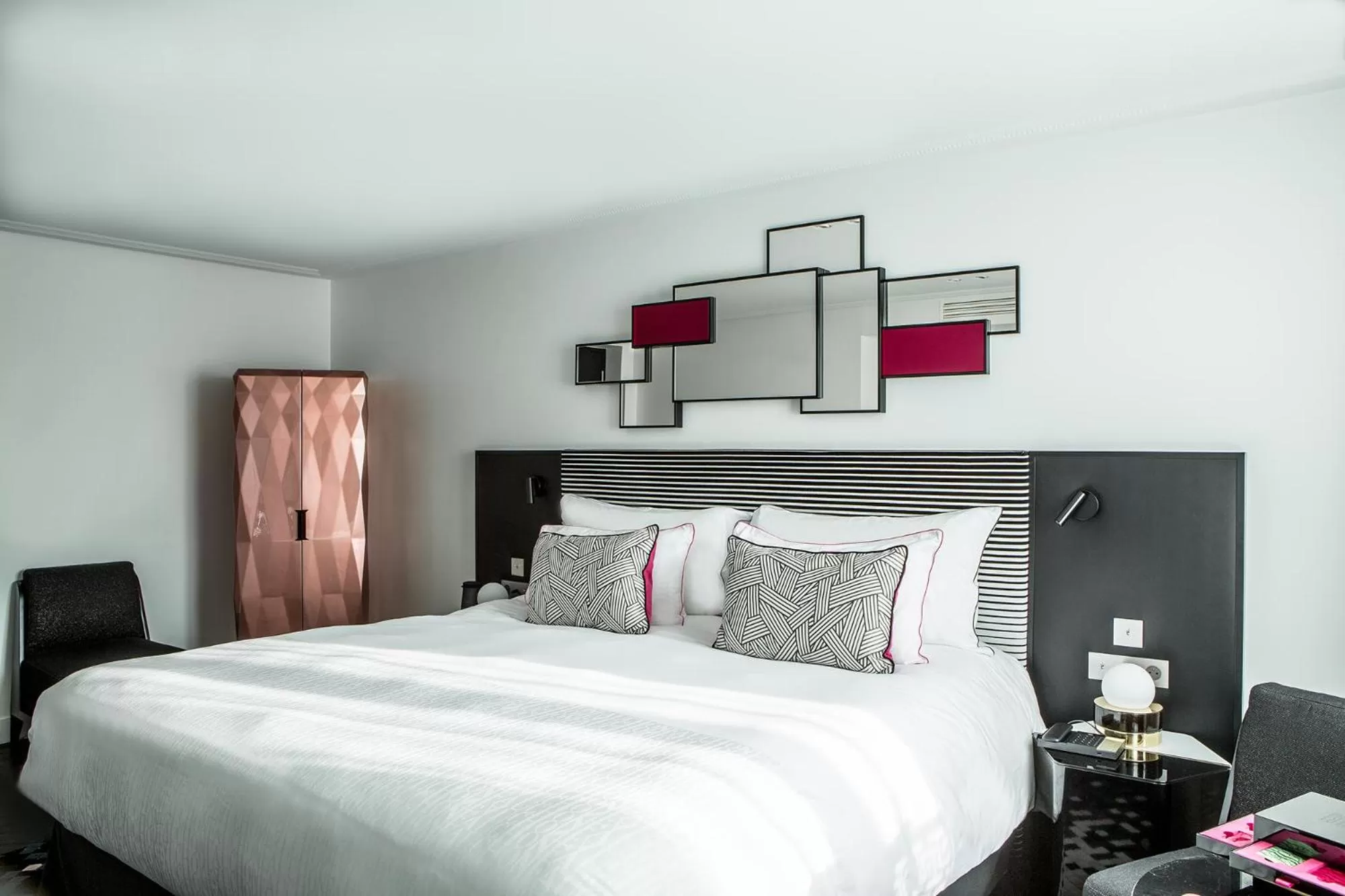 Bed in Fauchon l'Hôtel Paris