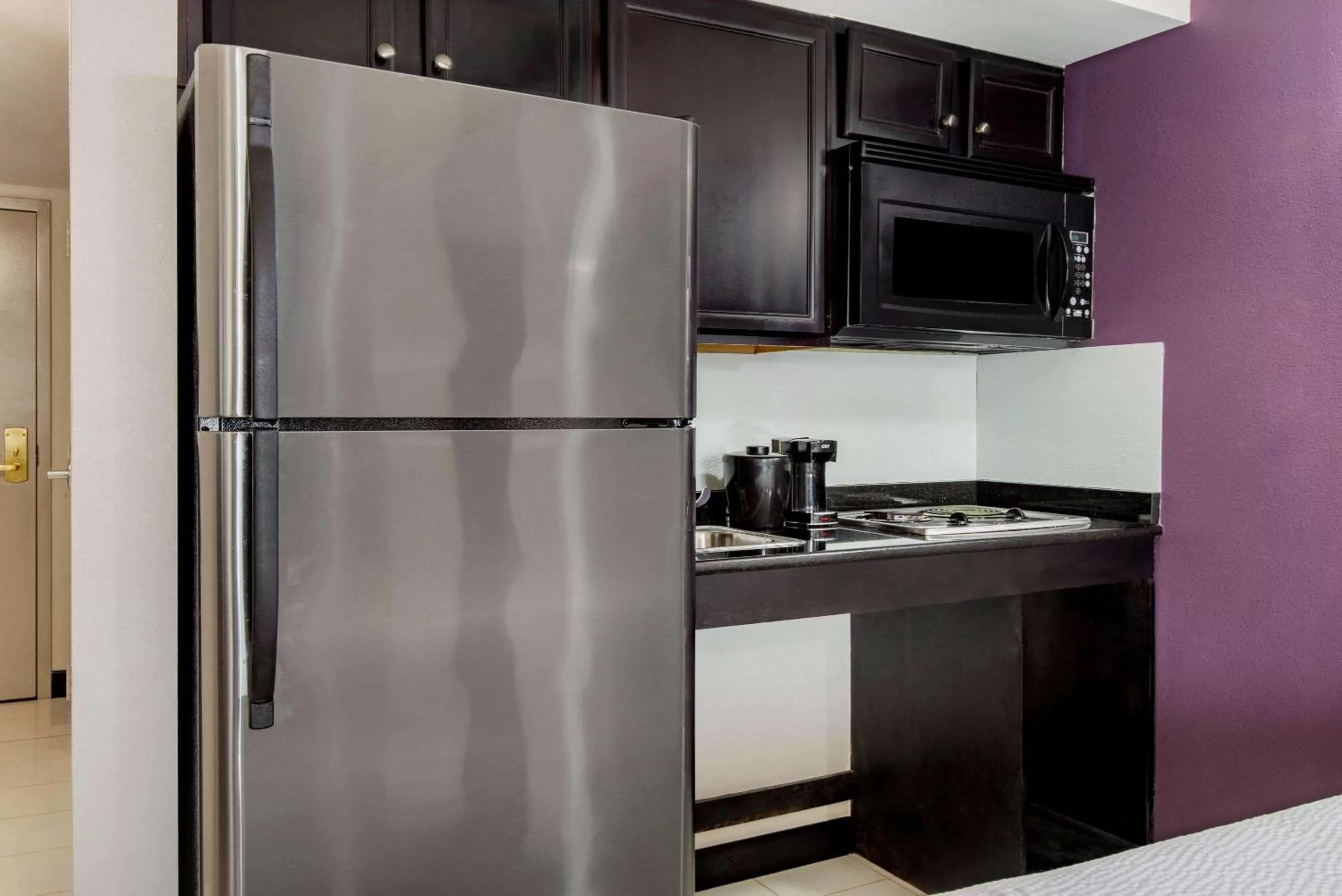 Kitchen or kitchenette in La Quinta Inn by Wyndham West Long Branch NJ Shore Area