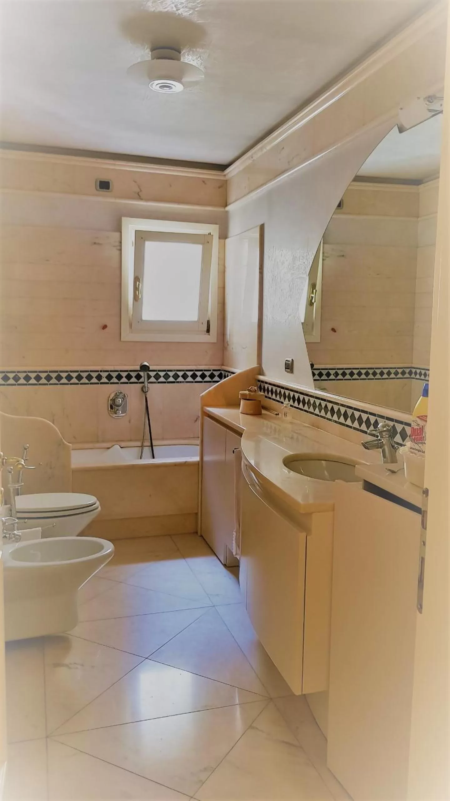 Toilet in Gran Suite Piazza Maggiore - T&T communications