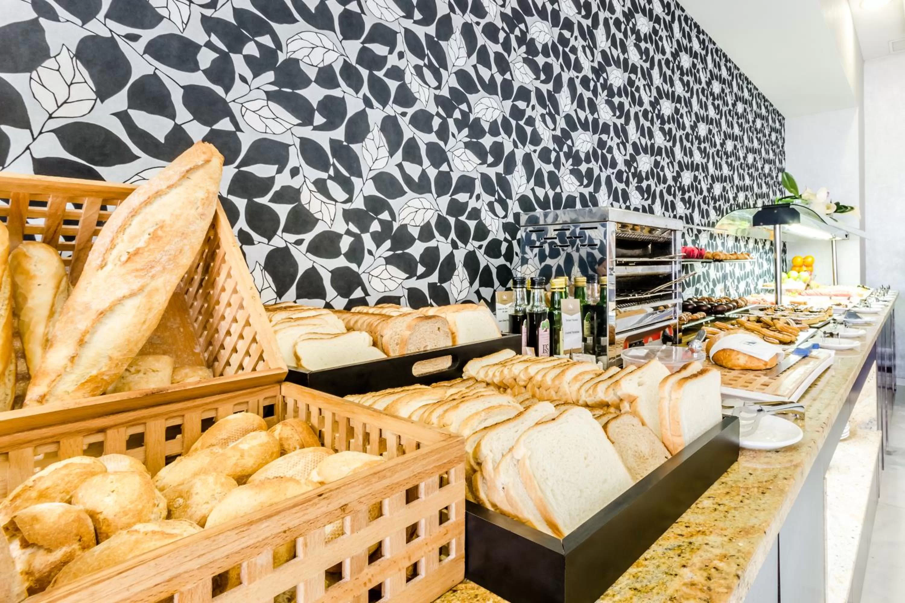 Restaurant/places to eat in Eurostars Executive