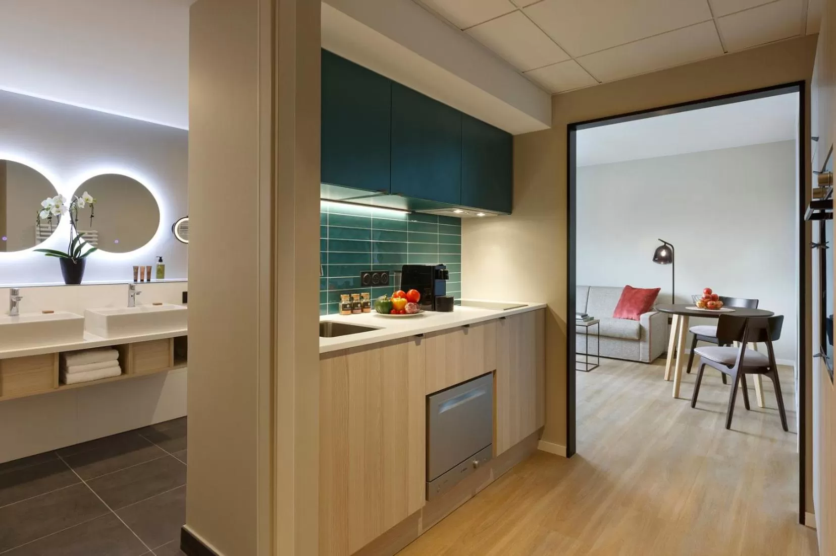 Kitchen or kitchenette in Citadines Eurometropole Strasbourg