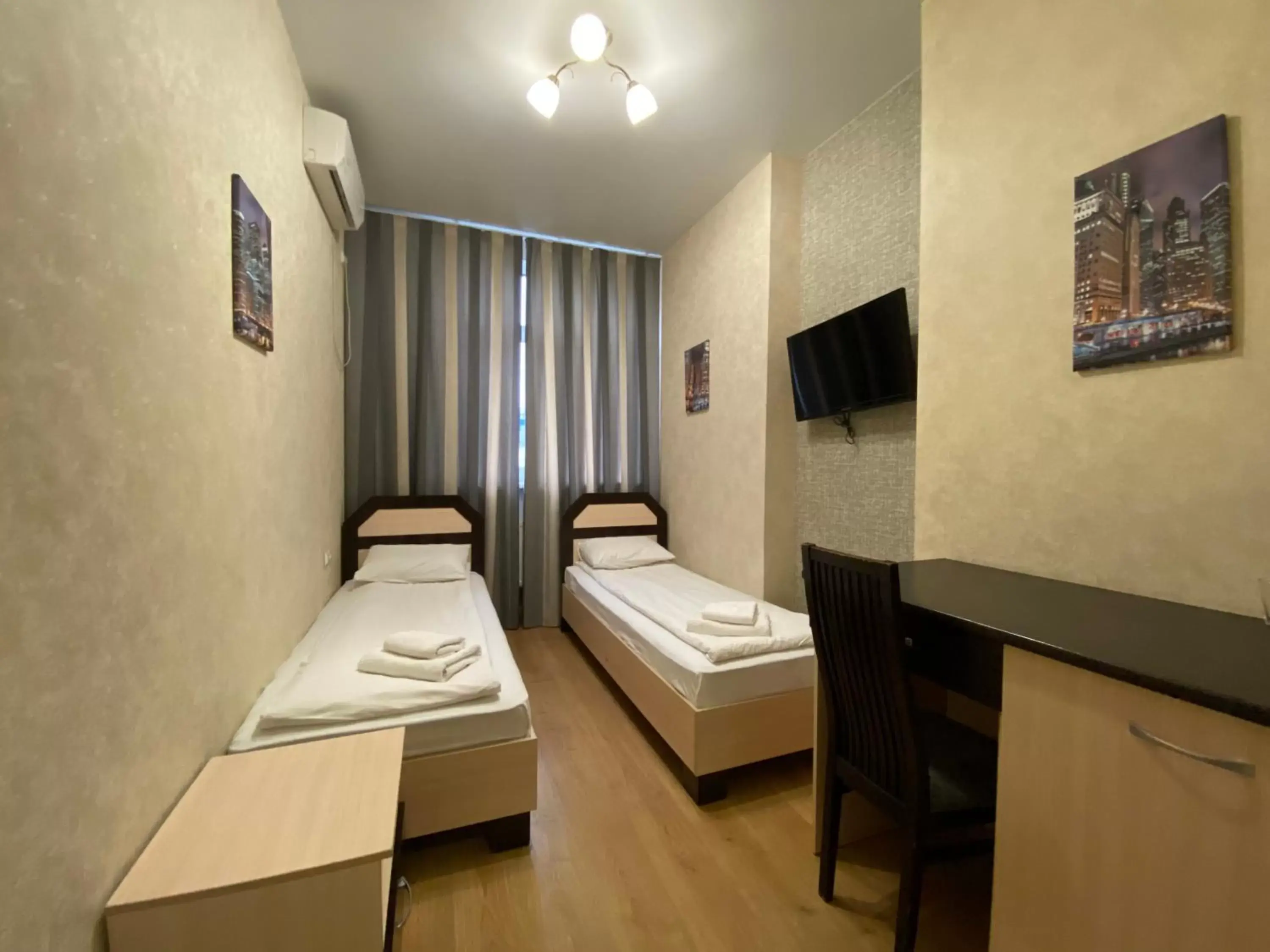 Superior Twin Room in irisHotels Superior Twin Room in irisHotels