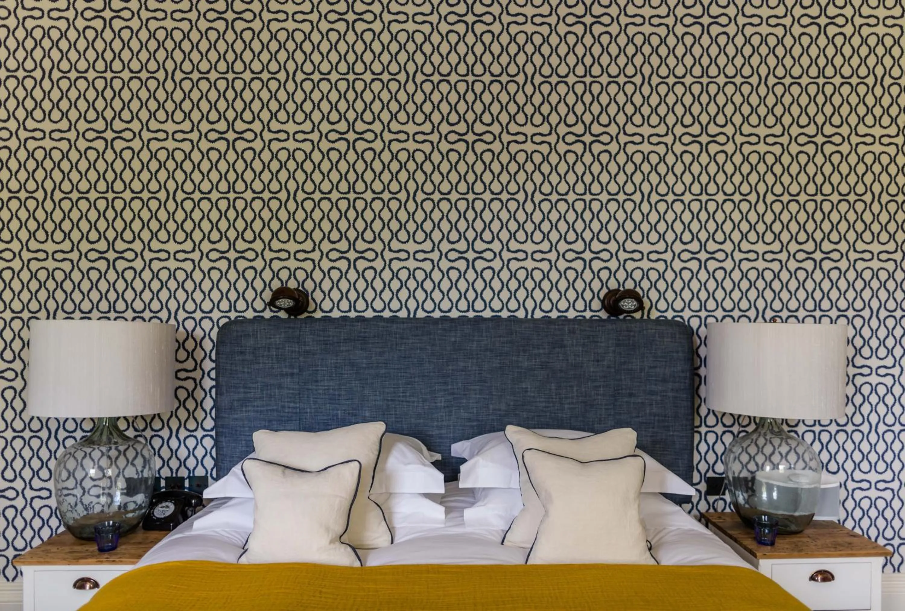 Bedroom, Bed in No38 The Park