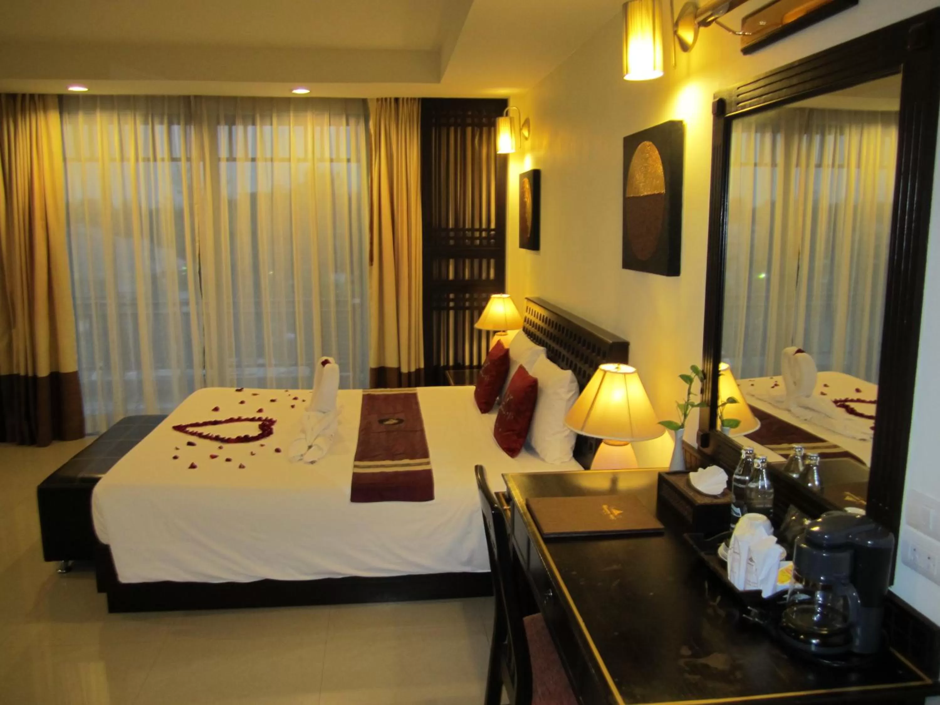 Photo of the whole room, Bed in Wannara Hotel Hua Hin