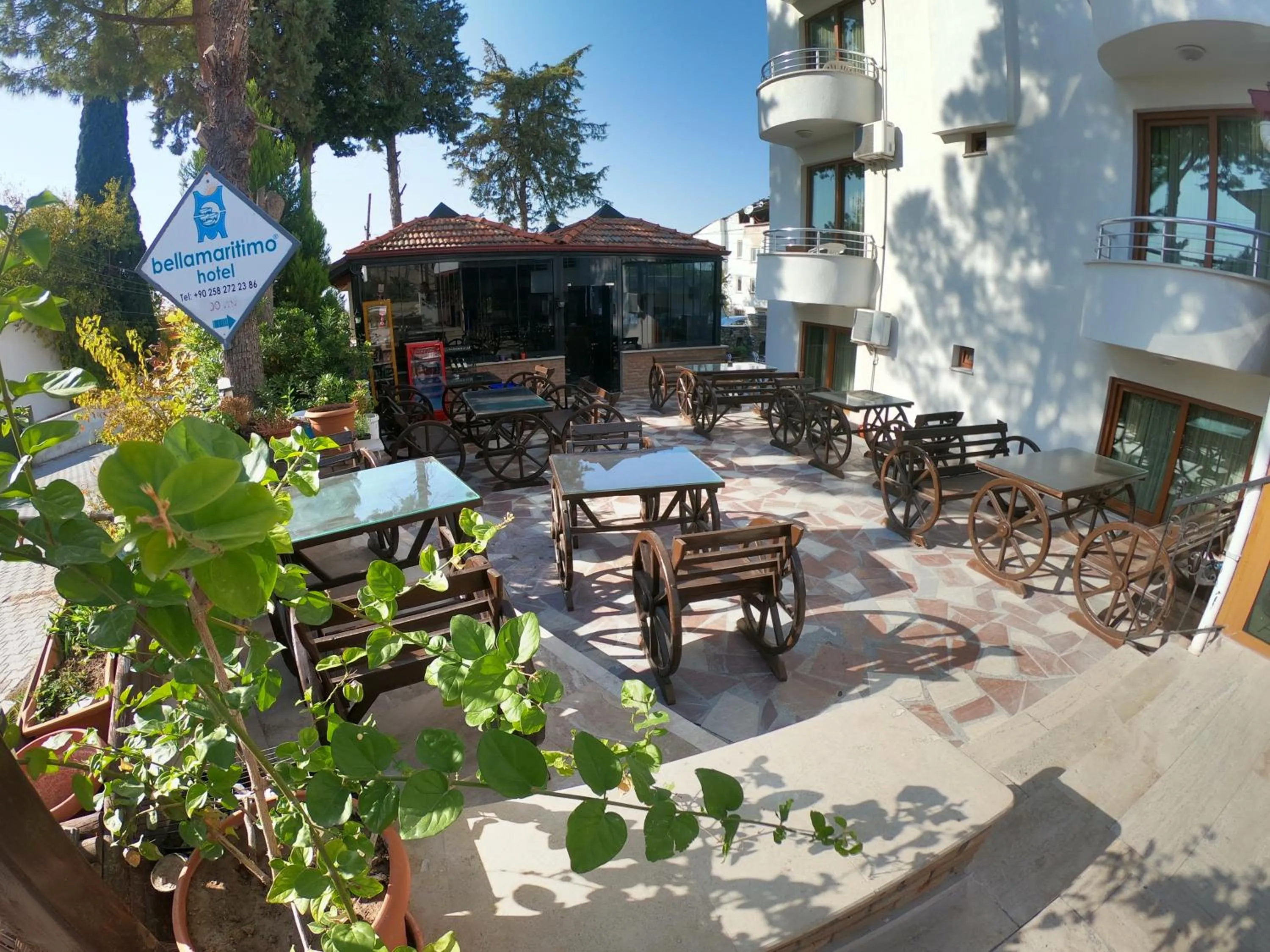 Facade/entrance in Bellamaritimo Hotel