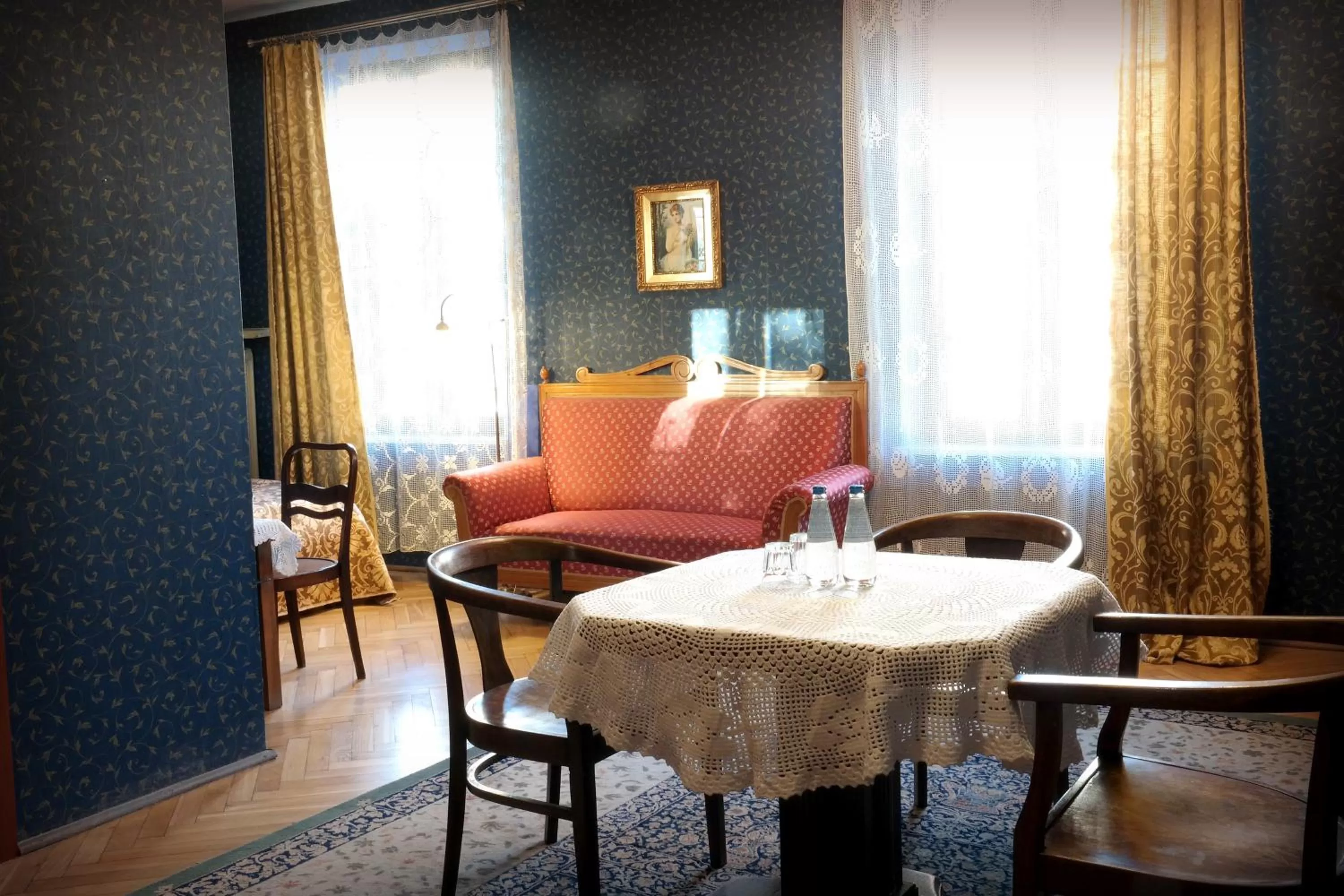 Seating area, Dining Area in Austeria Klezmer Hois