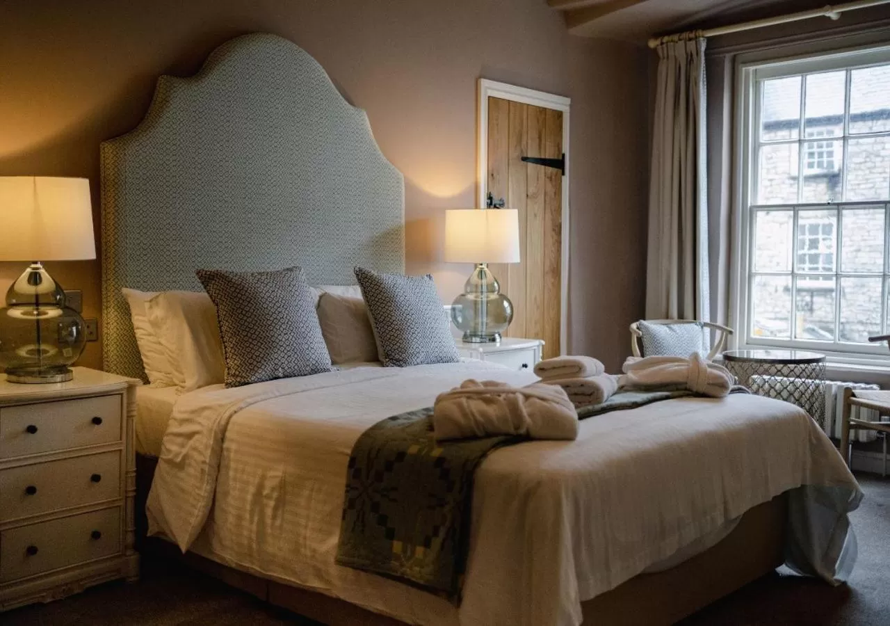 Bedroom, Bed in The Bear, Cowbridge