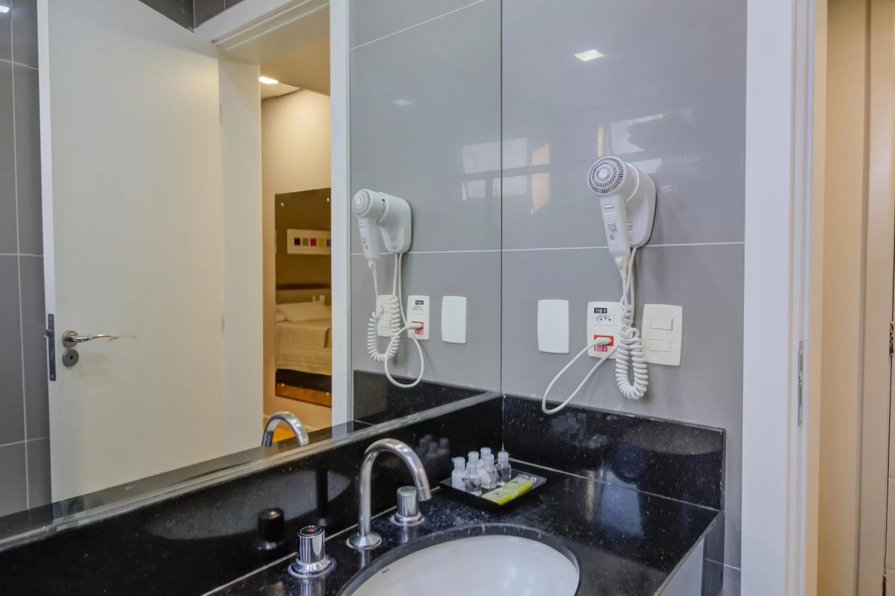 Bathroom in Viale Cataratas Hotel & Eventos