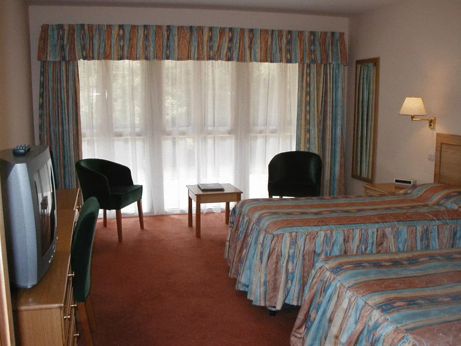 Twin Room in Louisa Lodge & Purbeck House Hotel Twin Room in Louisa Lodge & Purbeck House Hotel