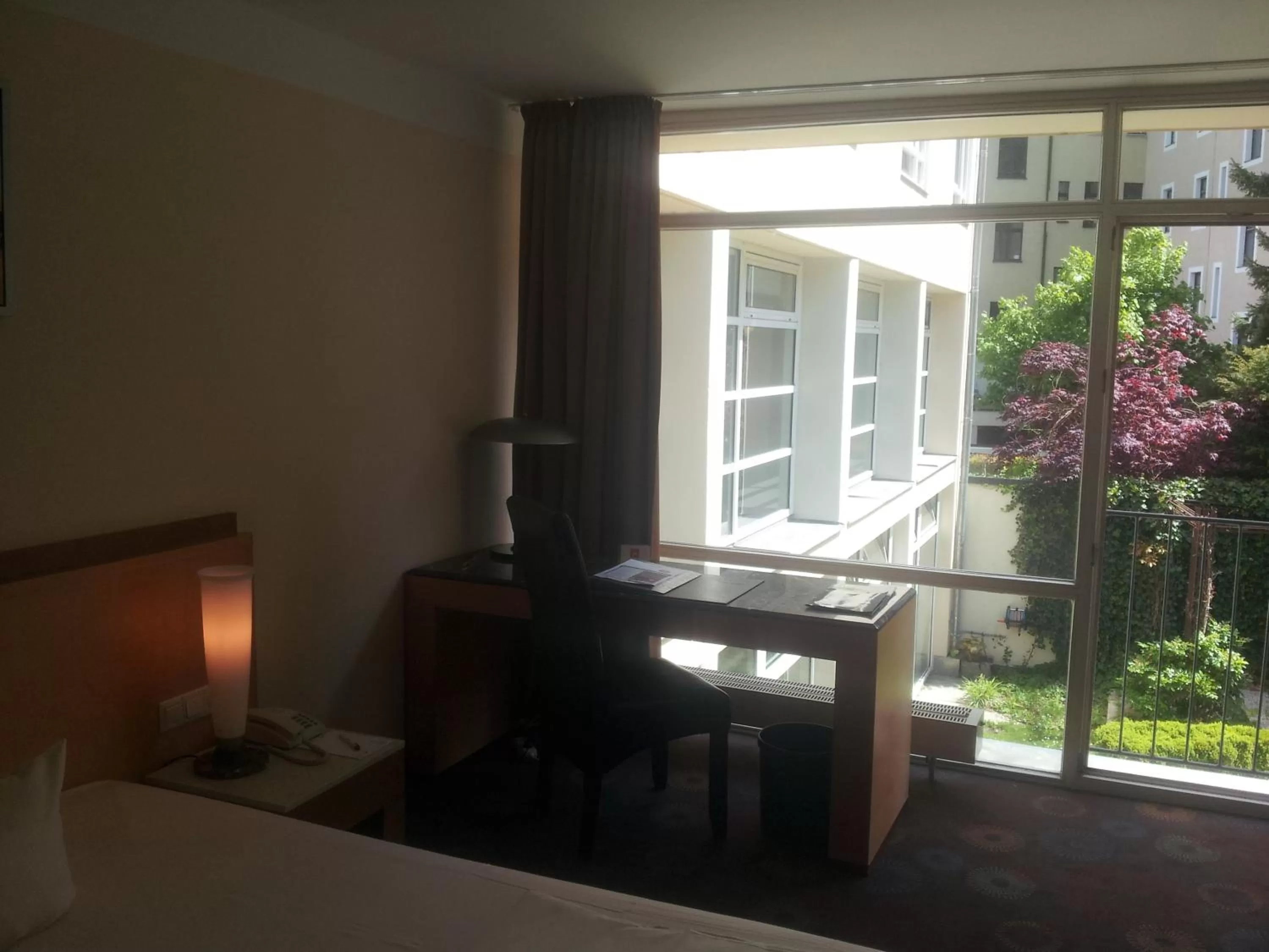 View (from property/room), Bed in SORAT Insel-Hotel Regensburg