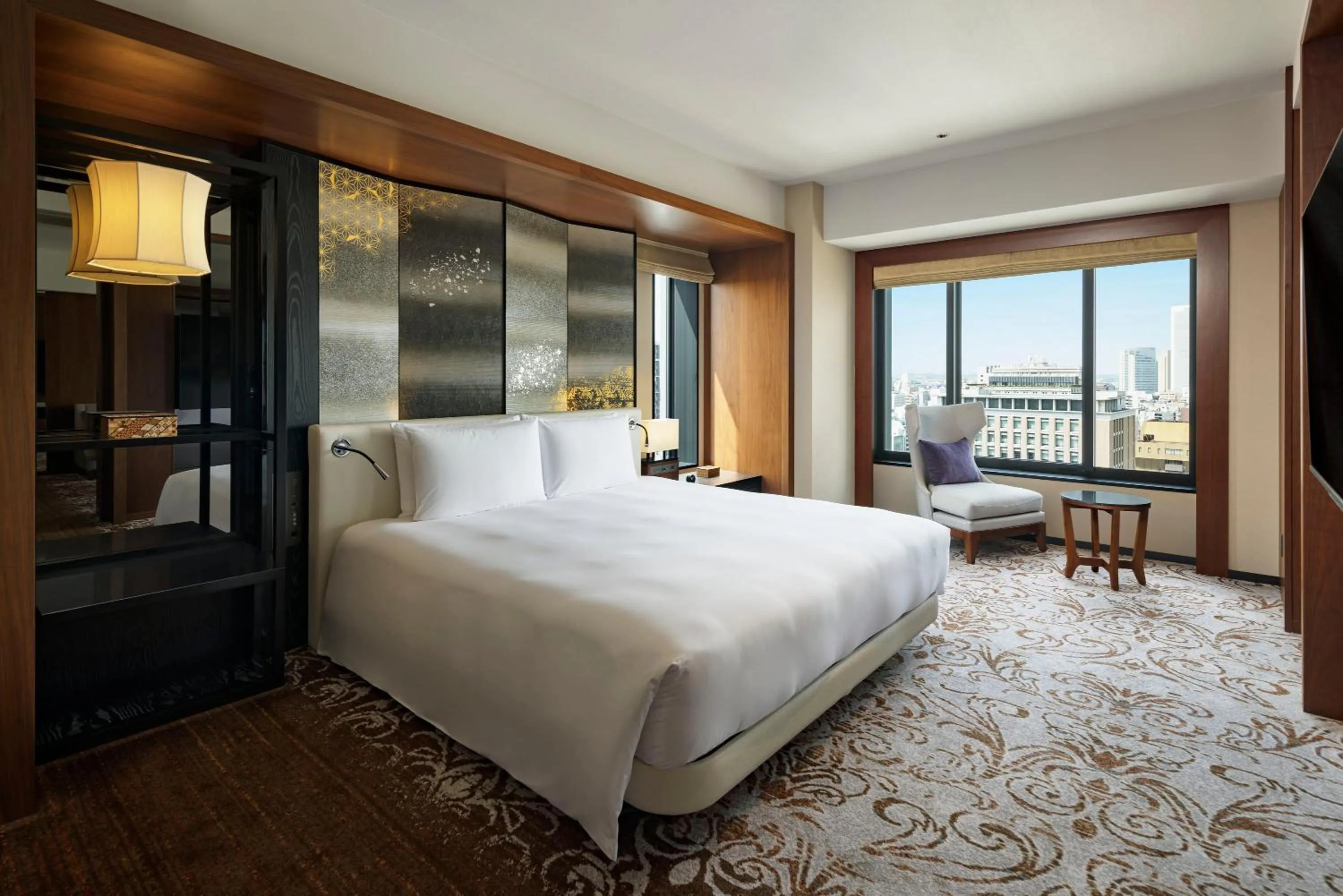 King Suite with One King Bed in Hyatt Regency Yokohama