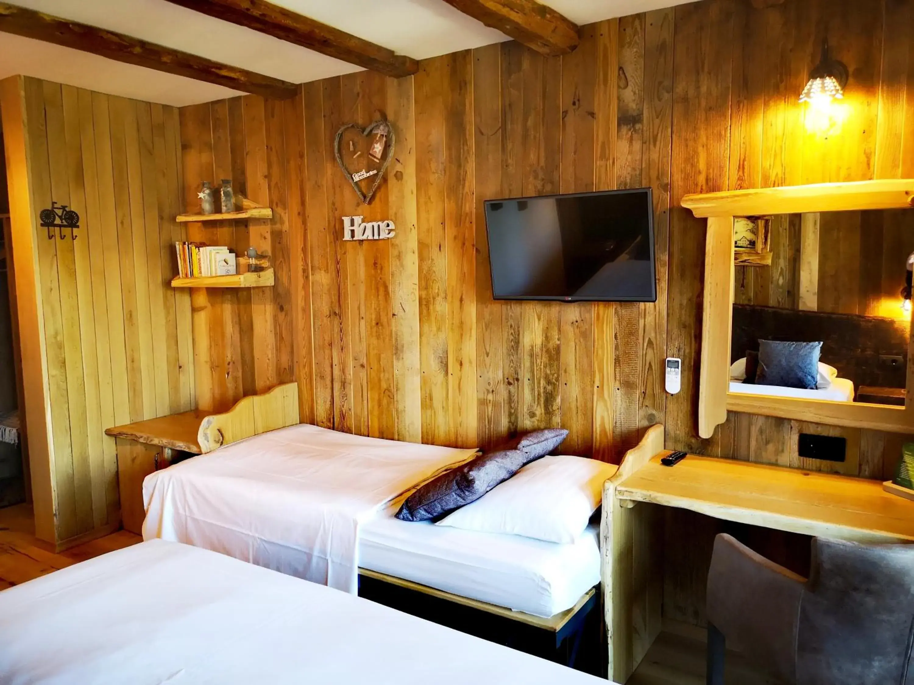 Double or Twin Room with Extra Bed in Ribno Alpine Hotel Double or Twin Room with Extra Bed in Ribno Alpine Hotel