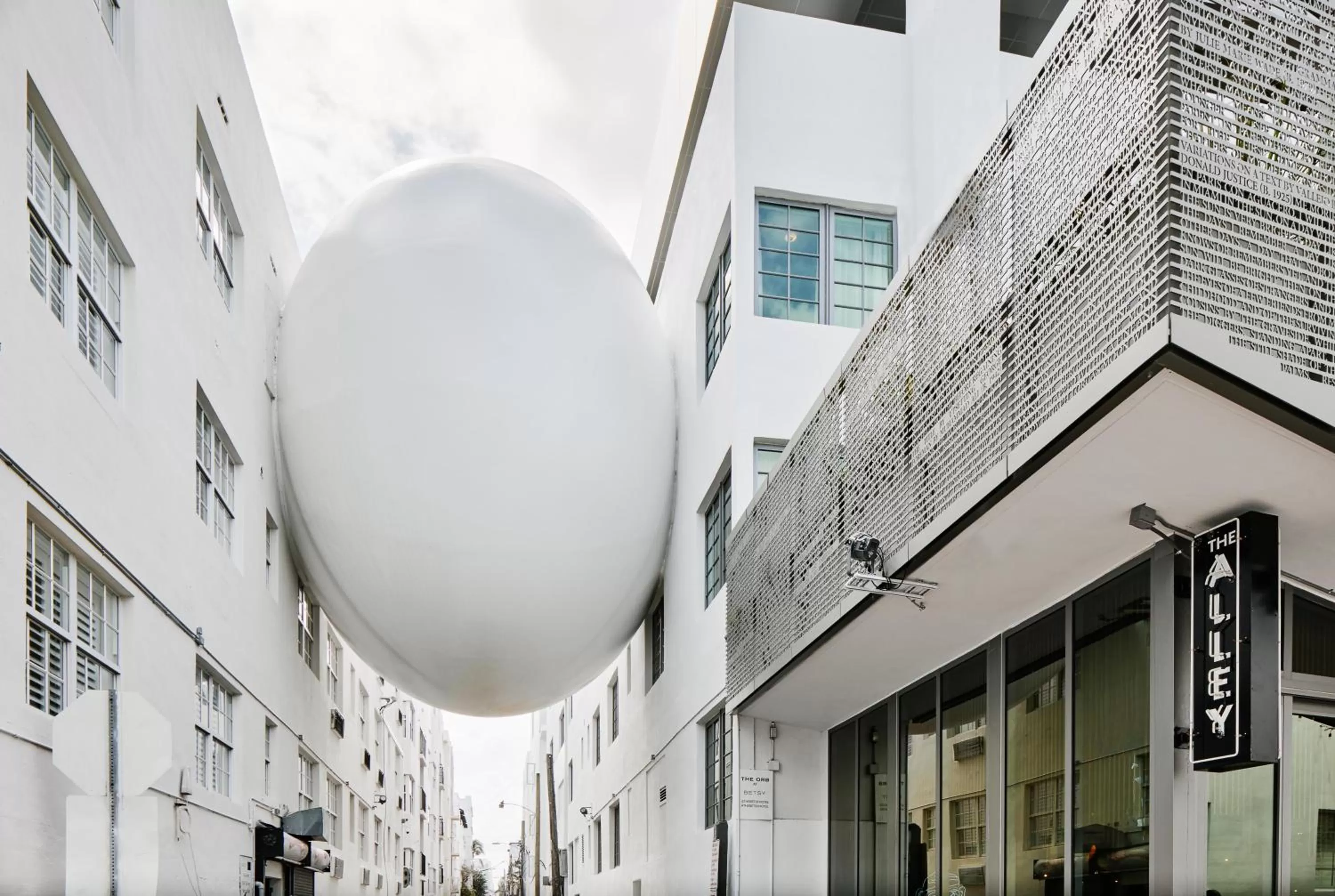 Property building in The Betsy Hotel, South Beach