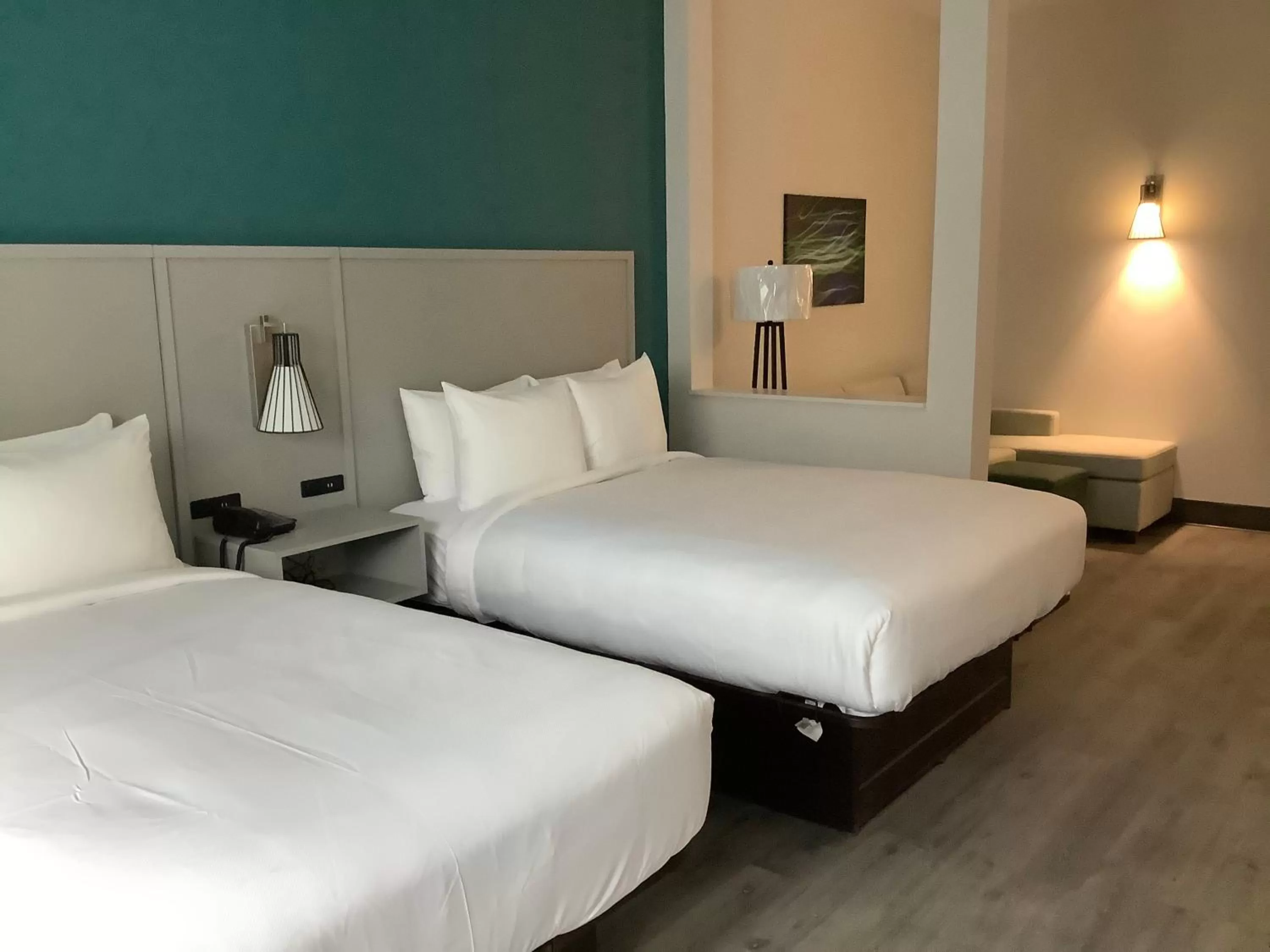 Bed in Comfort Suites Colorado Springs East - Medical Center Area