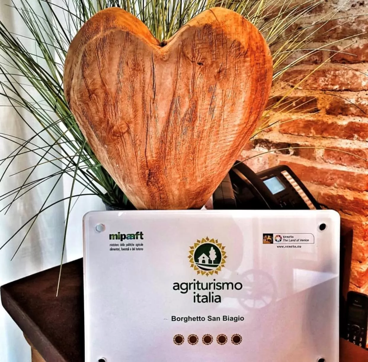Logo/Certificate/Sign in Borghetto San Biagio Relais Agriturismo