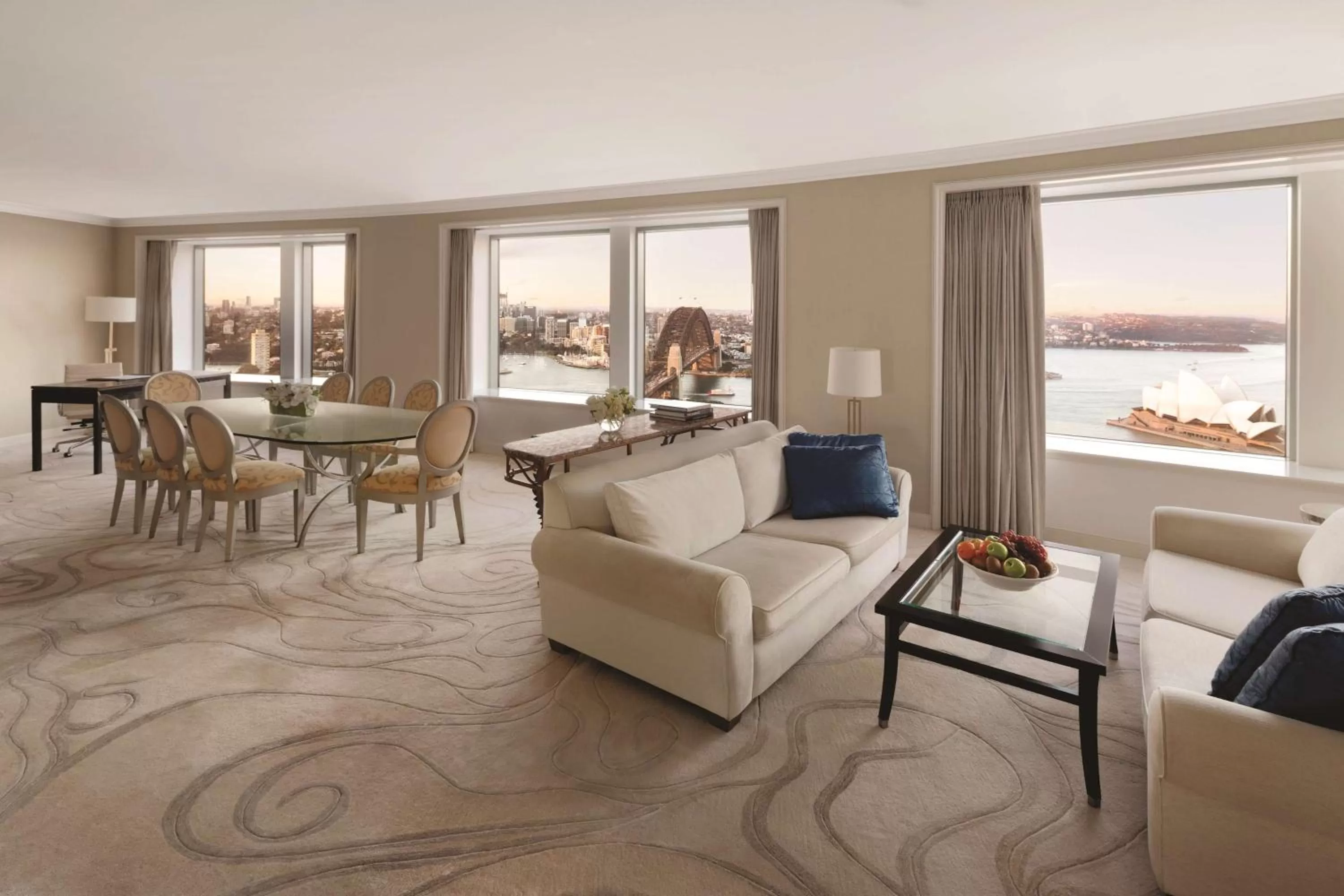 TV and multimedia in Shangri-La Sydney