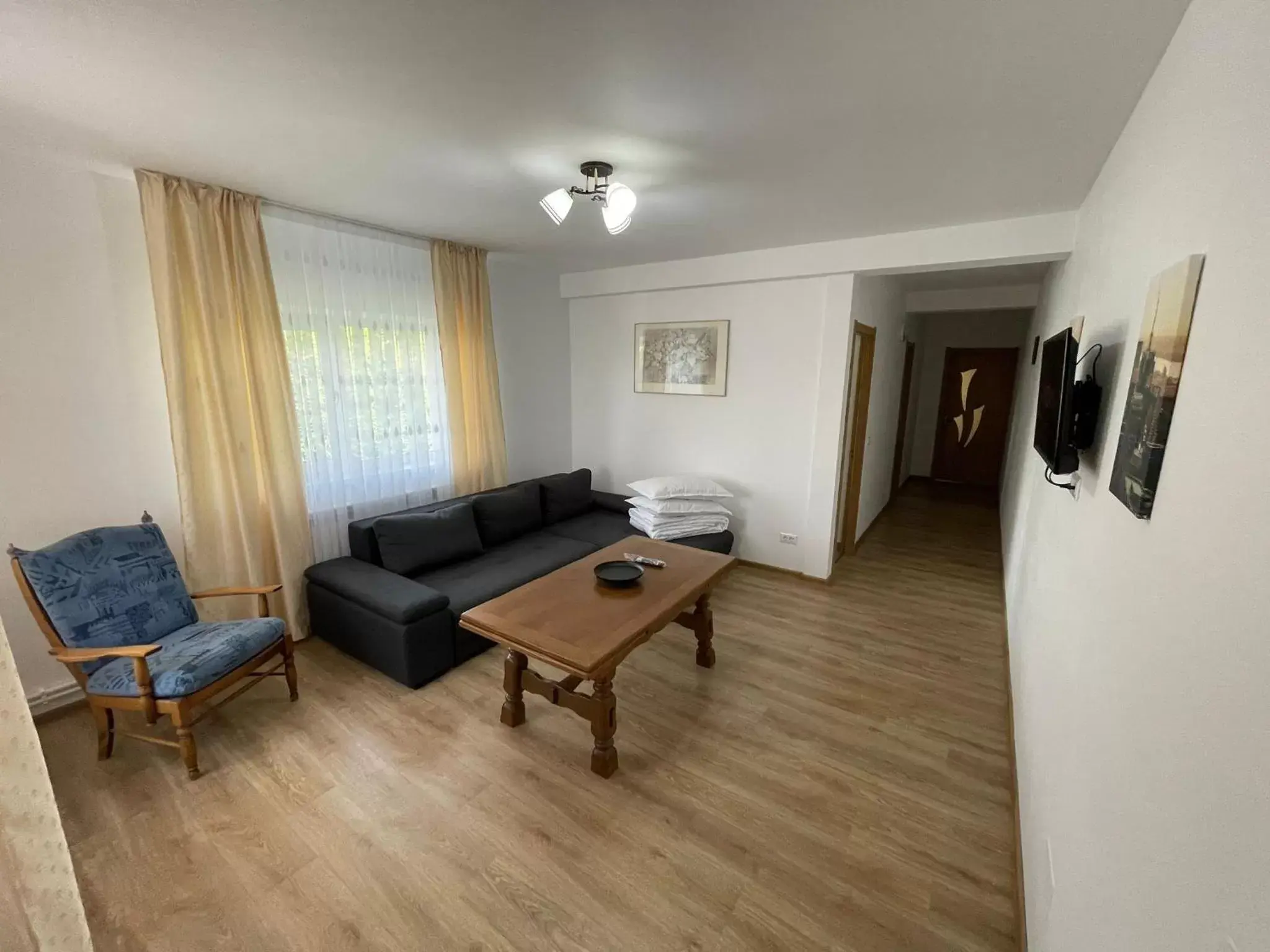 Apartment in Cazare apartamente LAVI-TOUR Tg Neamț Apartment in Cazare apartamente LAVI-TOUR Tg Neamț