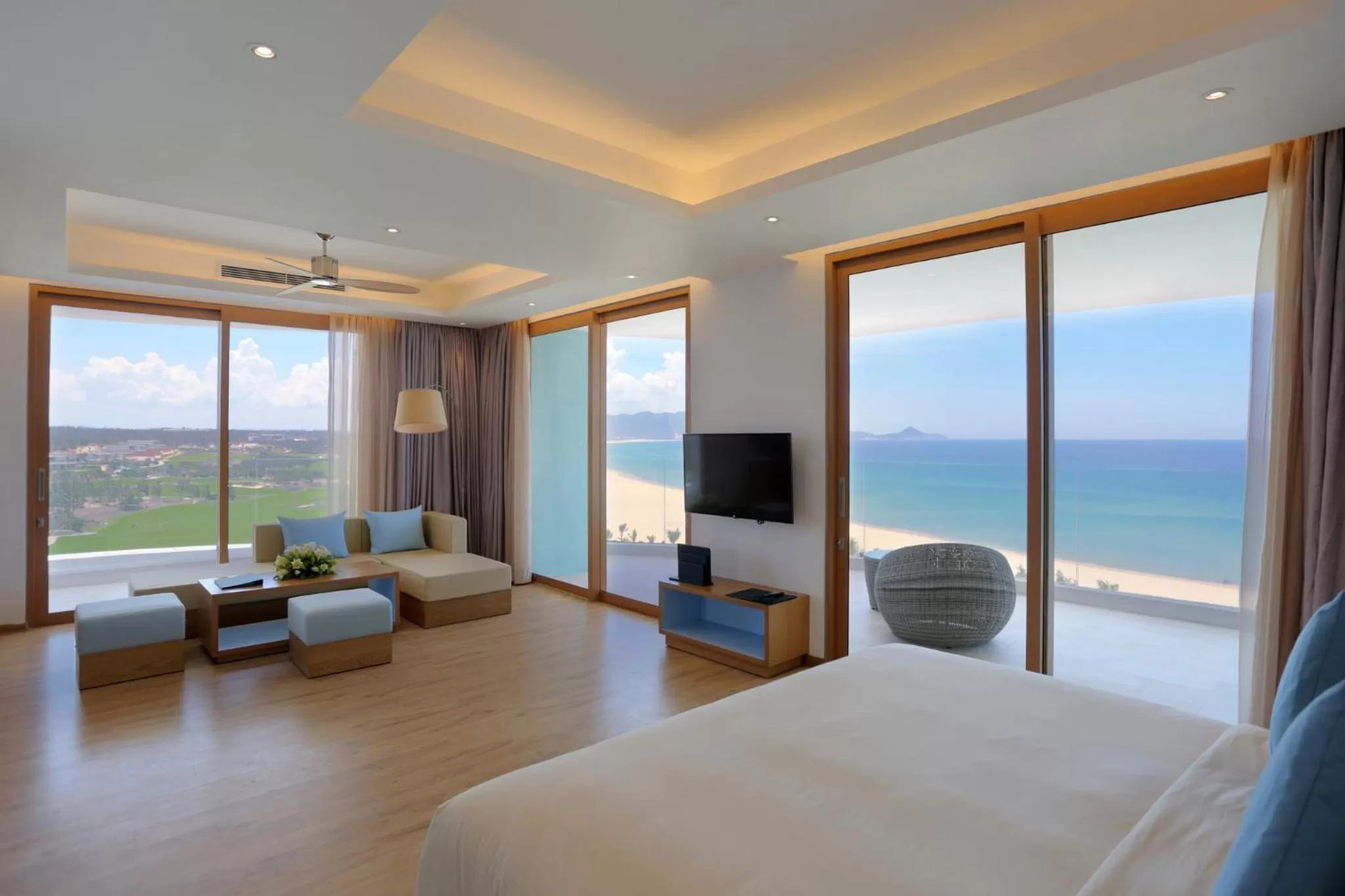 Bedroom, Bed in FLC Luxury Hotel Quy Nhon
