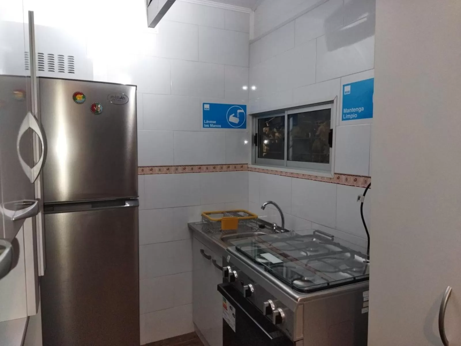 Kitchen or kitchenette in Casa Roble Añejo Bed & Breakfast