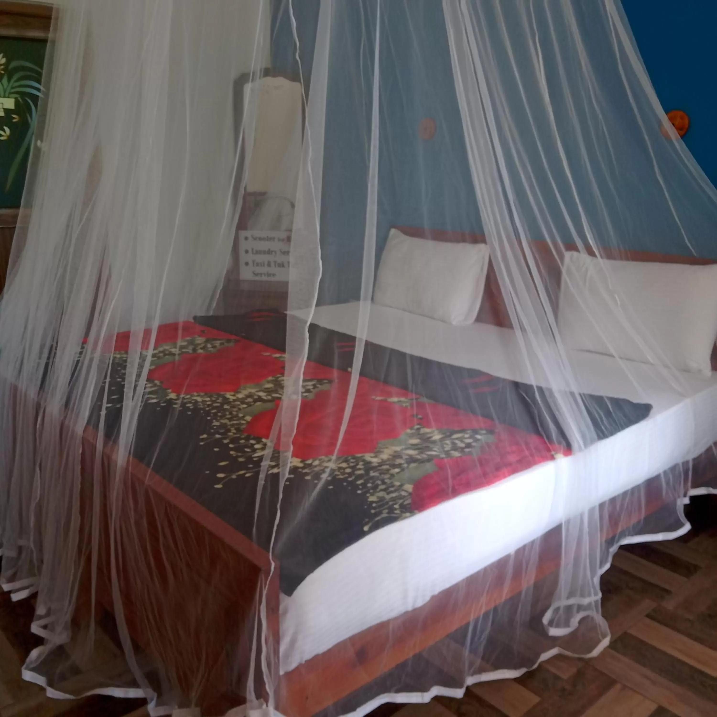 Bed in The Horizon Root Inn