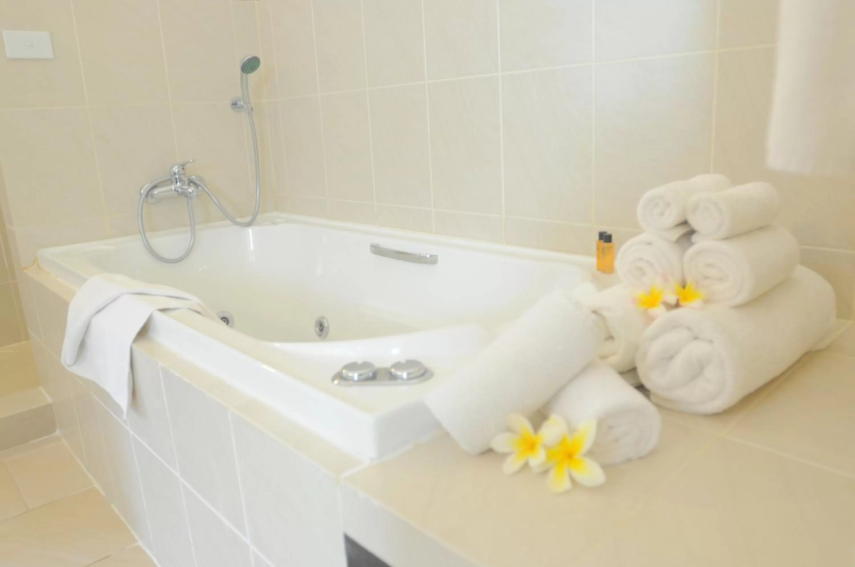 Bath in Warwick Le Lagon Resort & Spa, Vanuatu