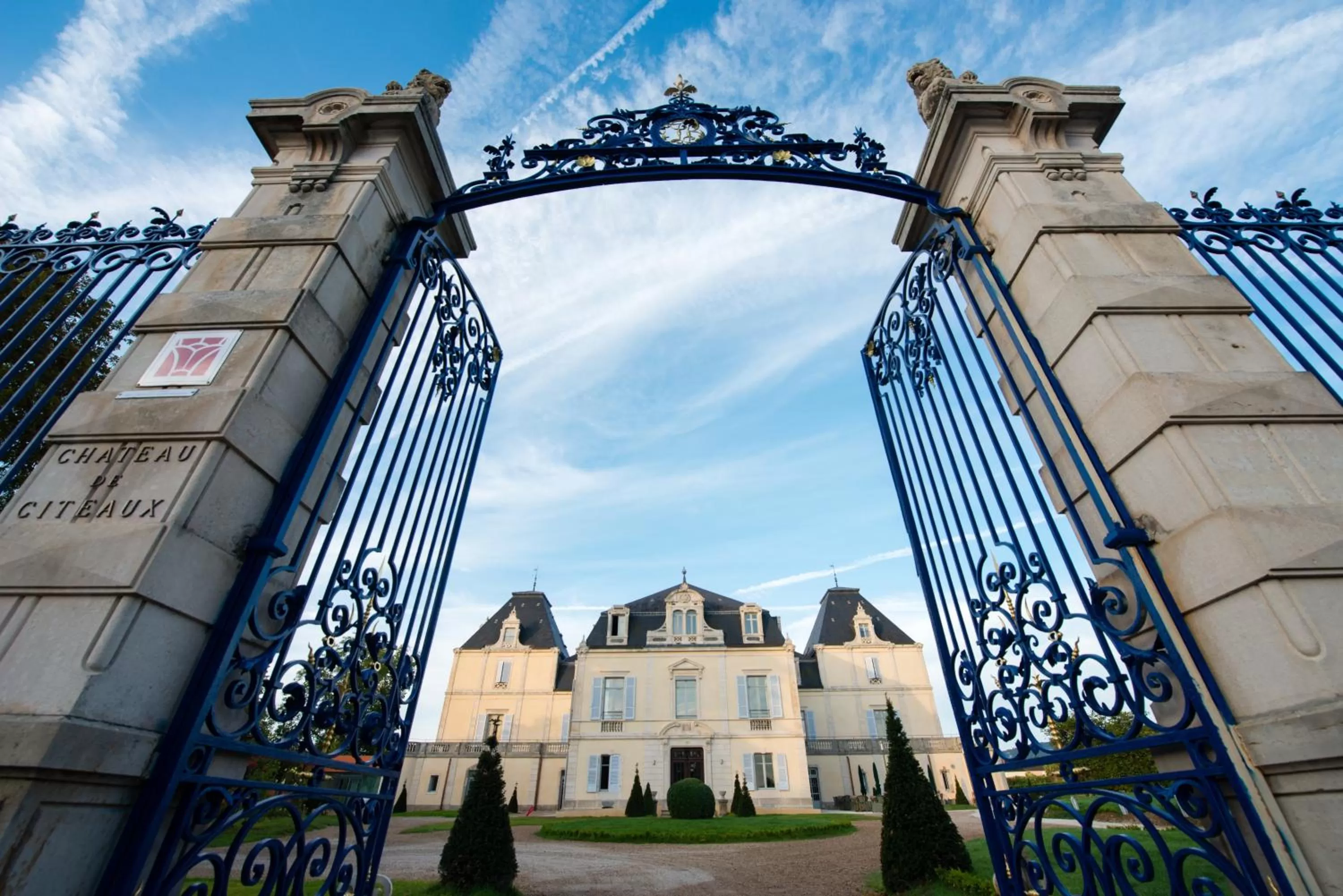 Facade/entrance in Château & Spa de la Cueillette