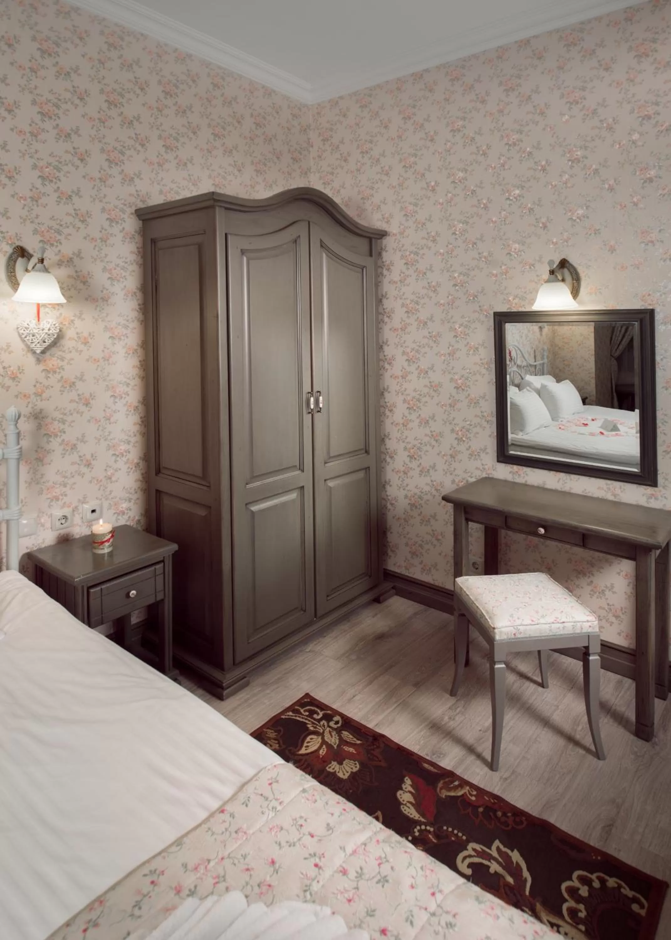 Bedroom, TV/Entertainment Center in Boutique Hotel Traditional