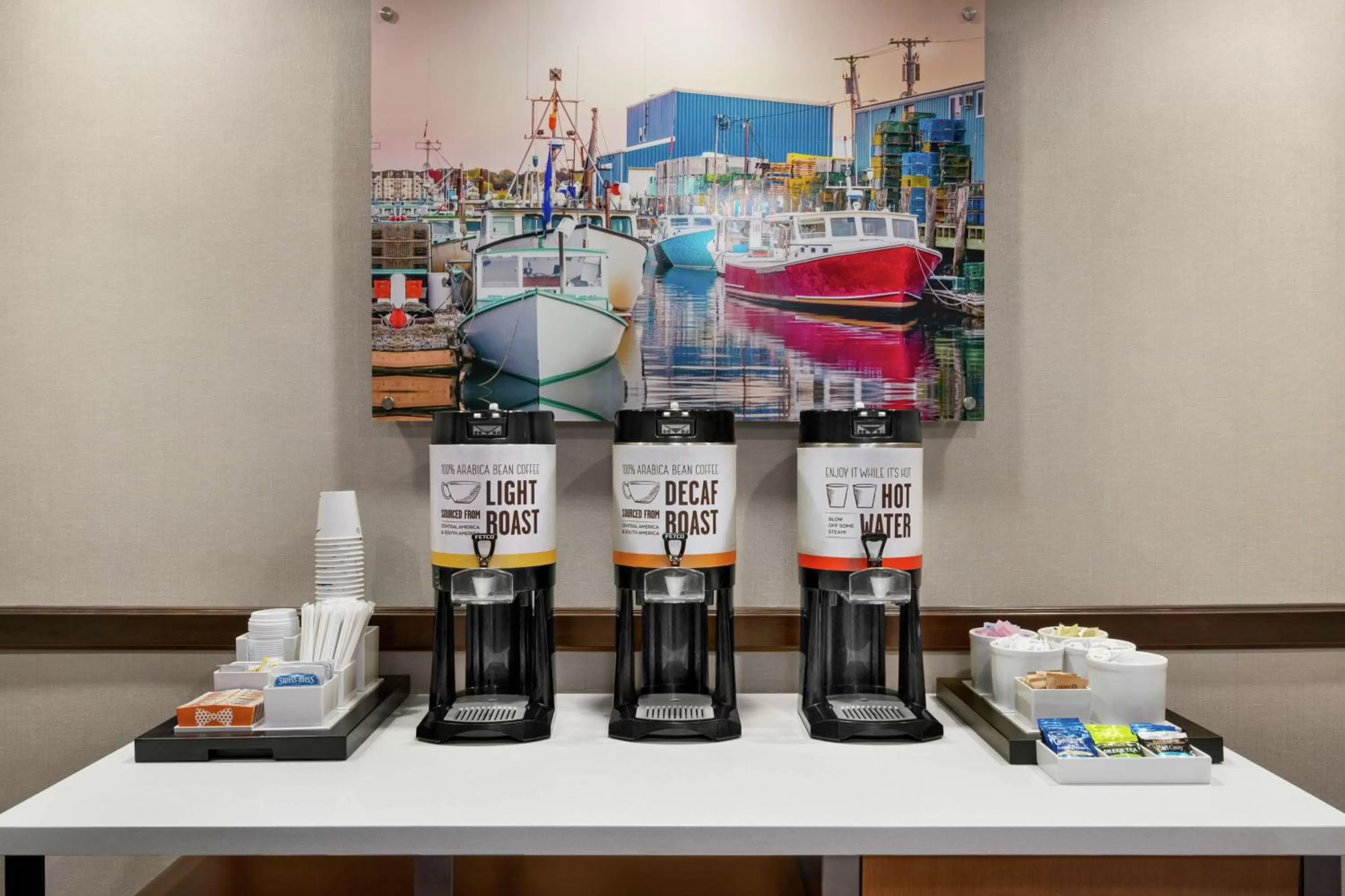 Dining area in Hampton Inn & Suites Exeter