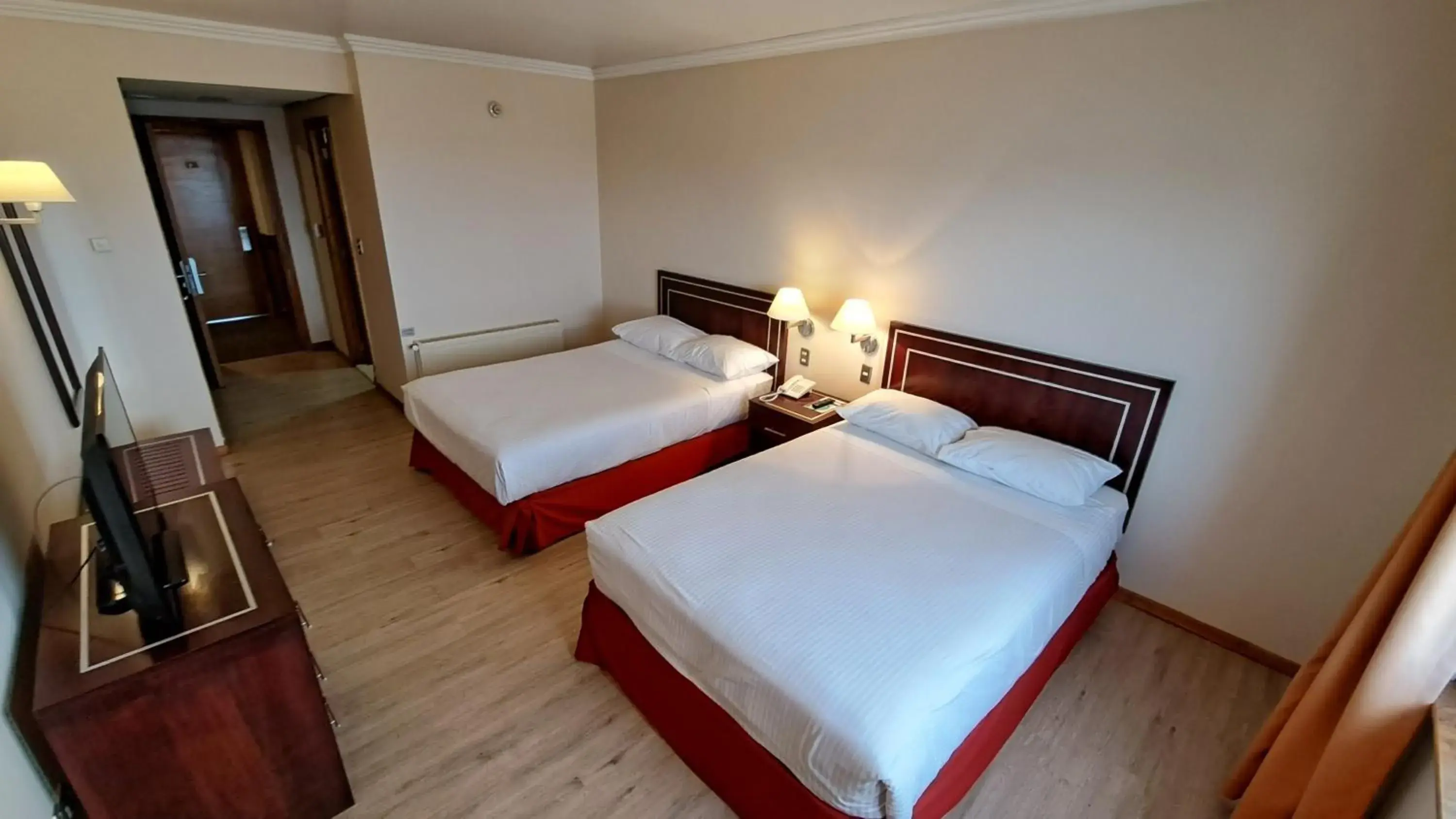 Queen Room with Two Queen Beds - single occupancy in Hotel Diego de Almagro Punta Arenas Queen Room with Two Queen Beds - single occupancy in Hotel Diego de Almagro Punta Arenas