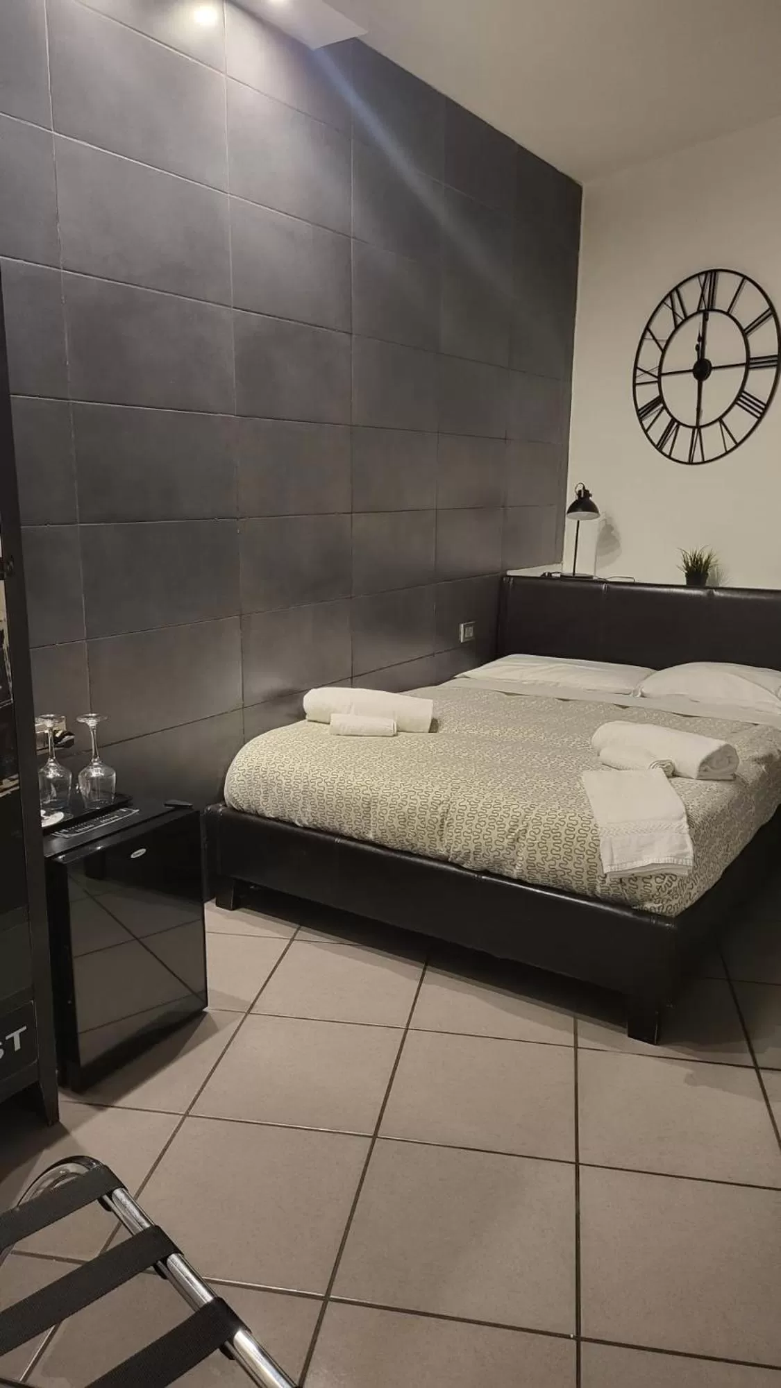 Bedroom, Bed in Il Taschino Suite