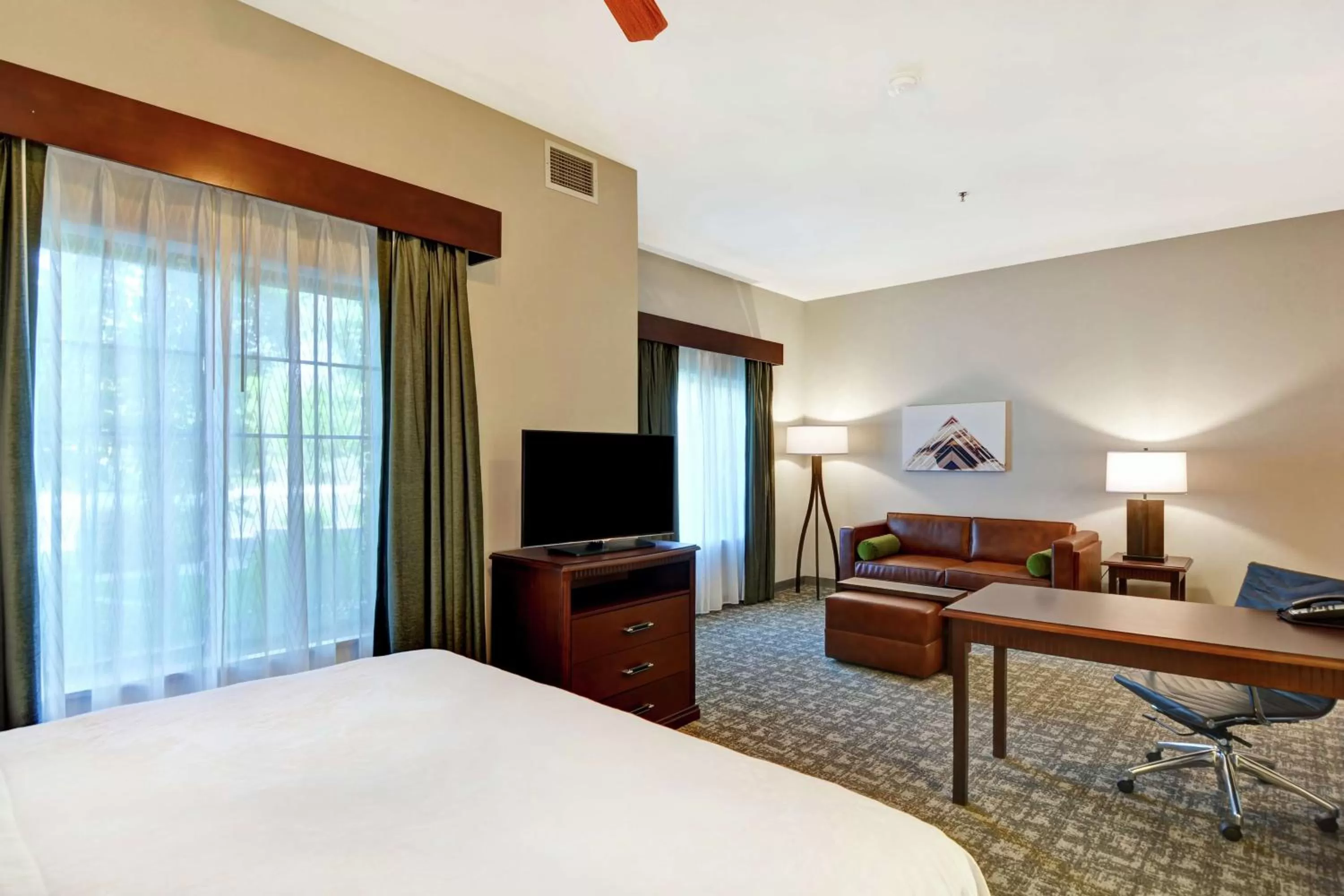 Bedroom, Bed in Homewood Suites by Hilton Reno