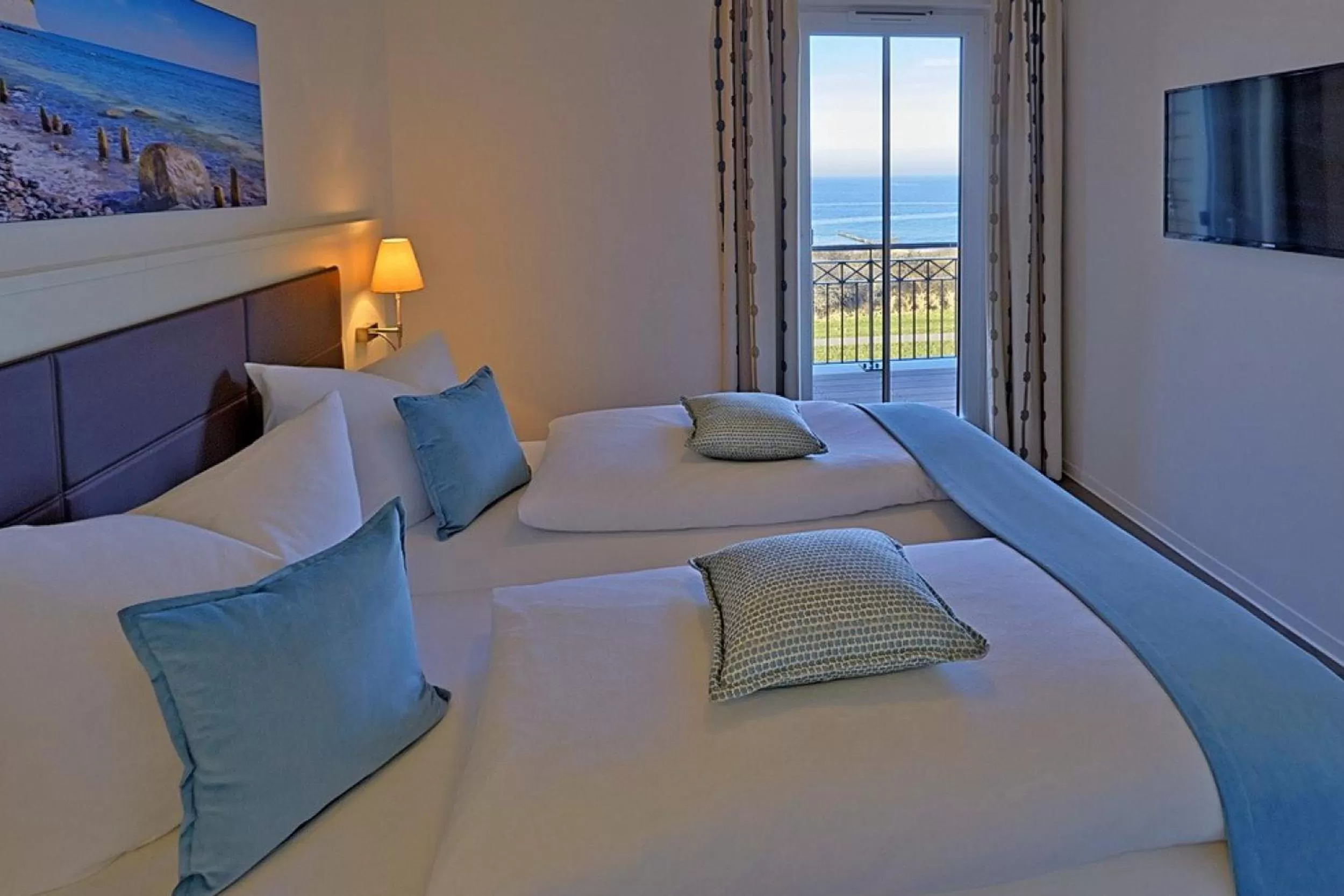 Photo of the whole room in Aparthotel Waterkant Suites - Fewos am Meer mit SPA