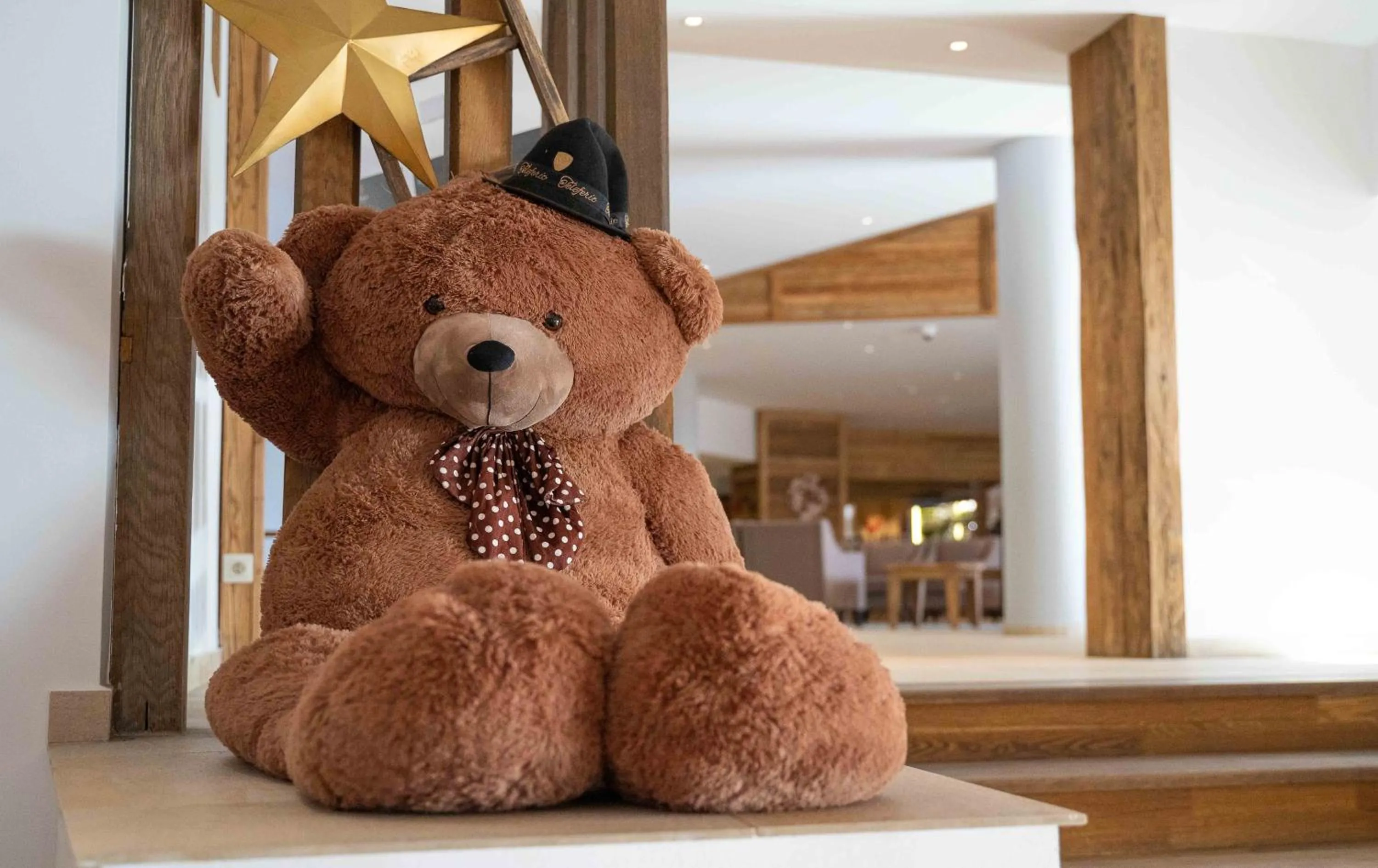 Property building in Teleferic Grand Hotel