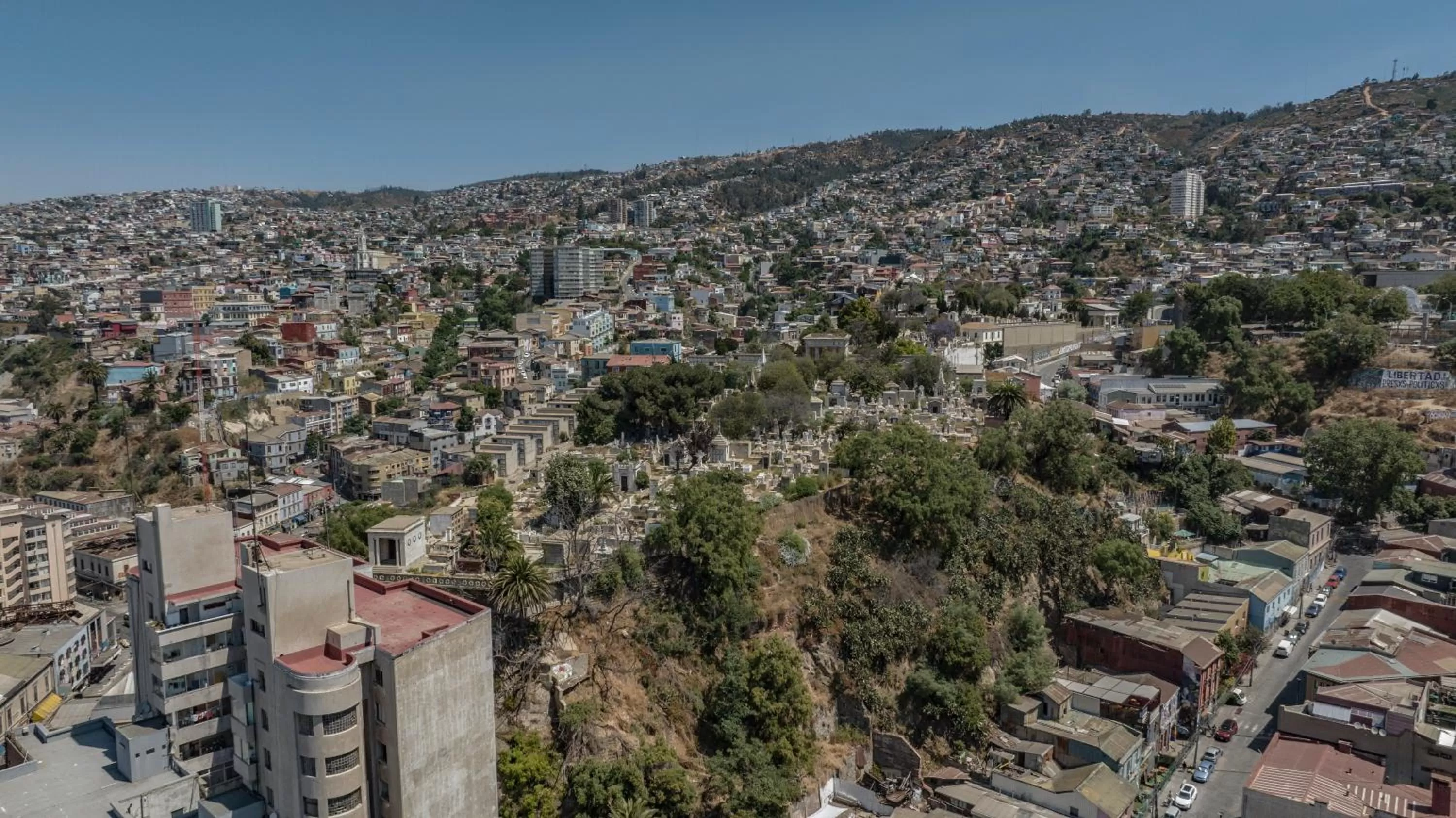 City view, Bird's-eye View in Hotel Manoir Atkinson