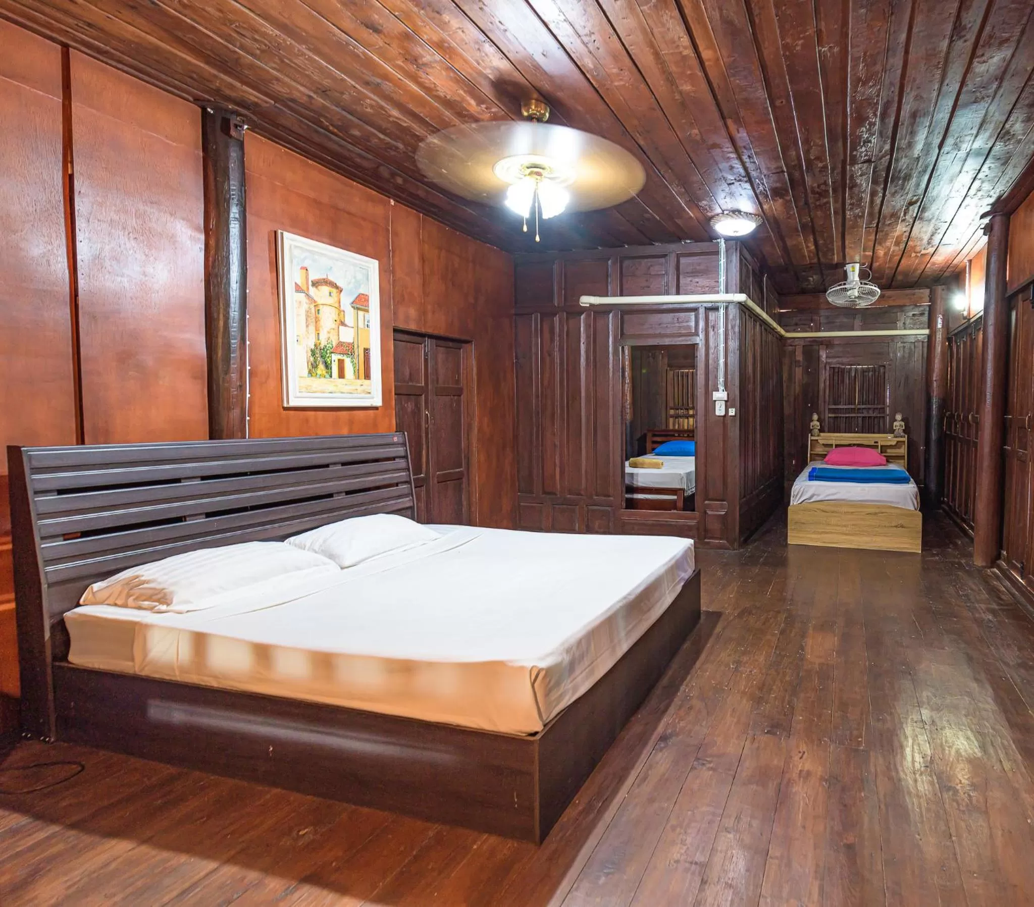 Bed in MANDARIN LODGE by victor