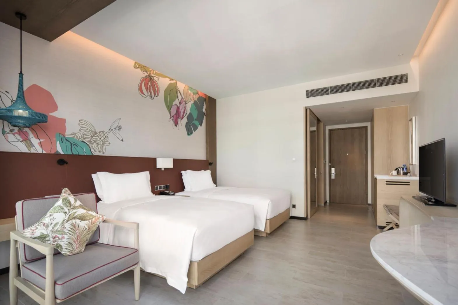 Photo of the whole room, Bed in Hilton Garden Inn Sanya