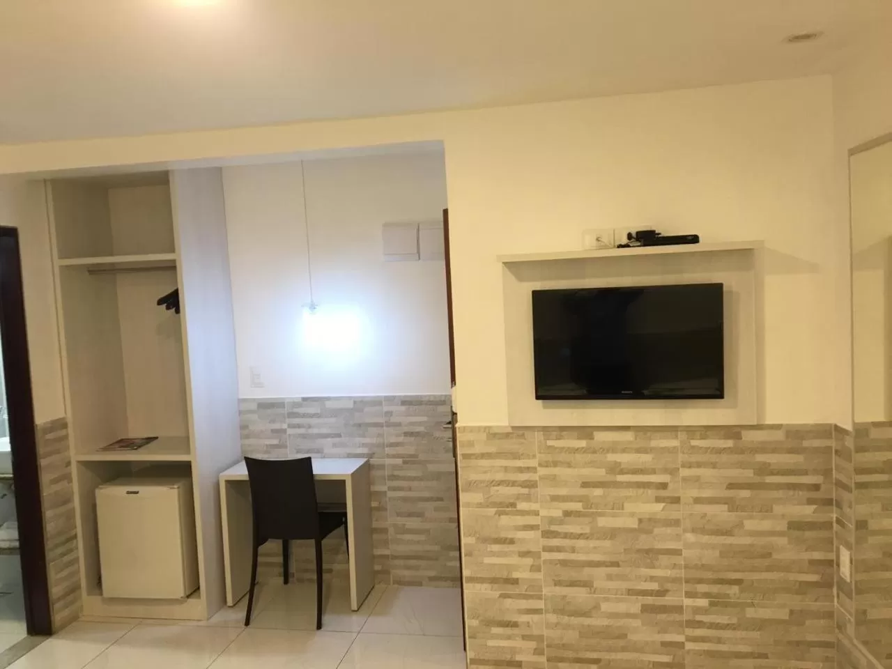 TV/Entertainment Center in Hotel Costa do Atlântico